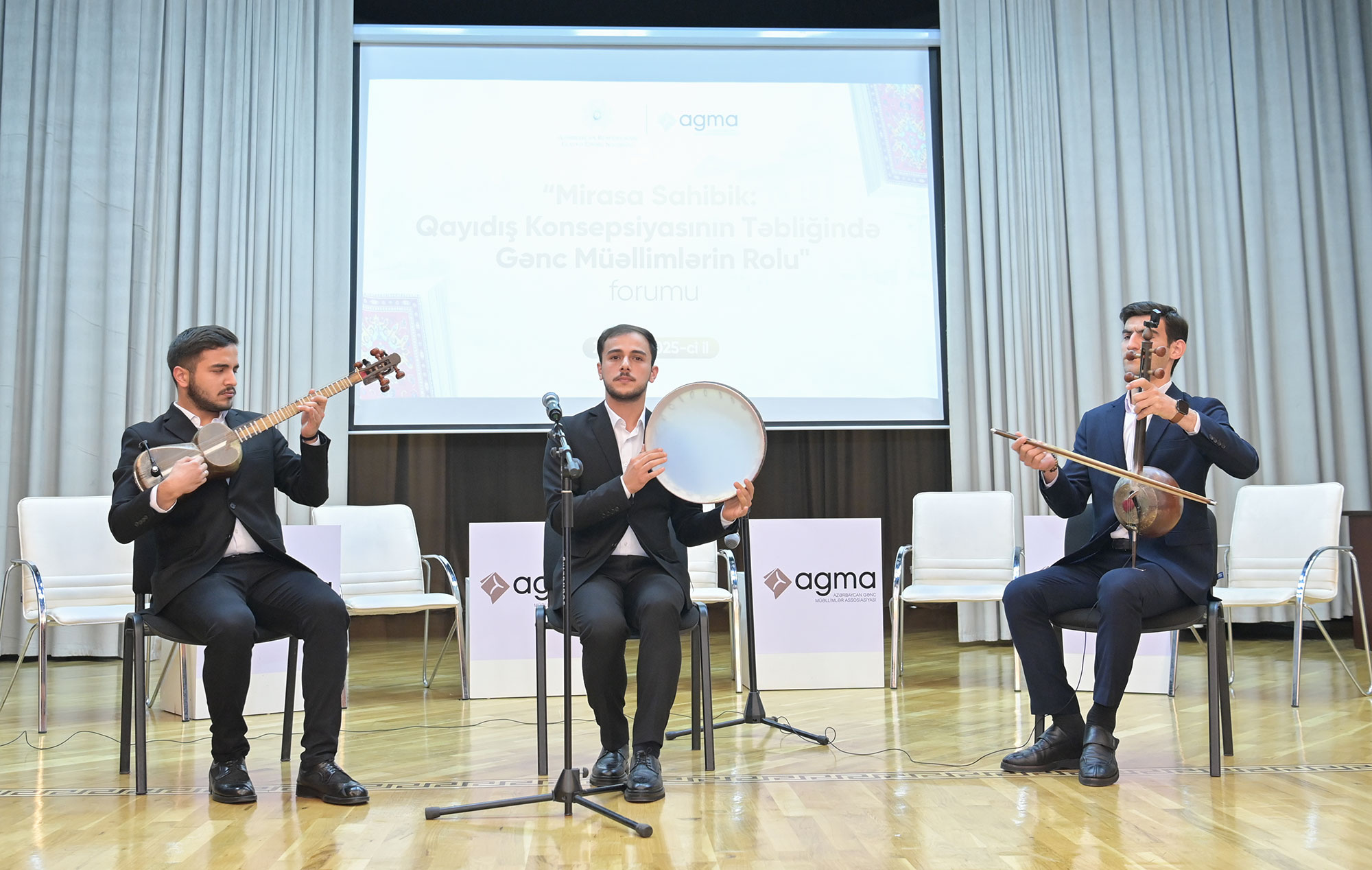 “Qərbi Azərbaycana qayıdış” mövzusuna həsr olunmuş forum keçirilib