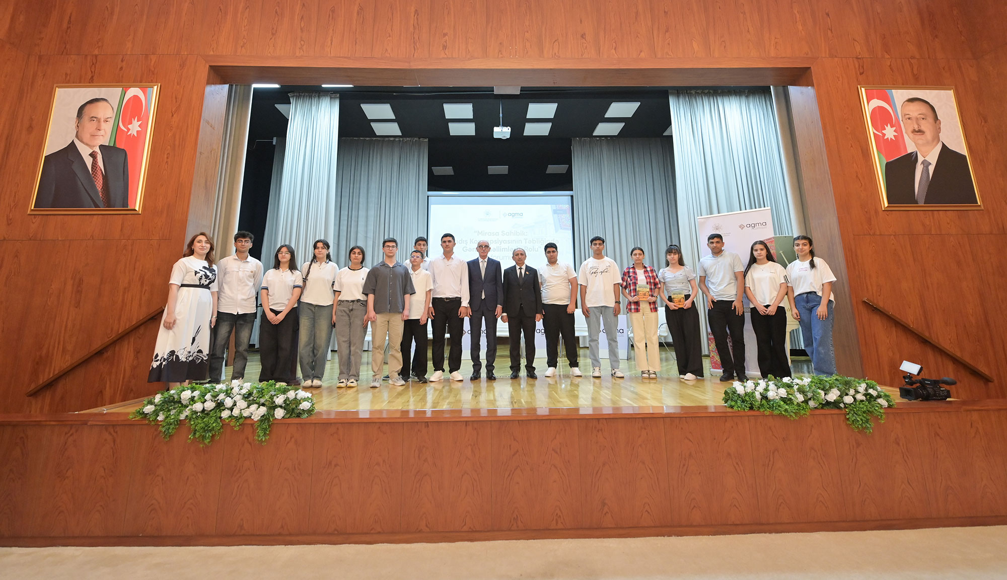 “Qərbi Azərbaycana qayıdış” mövzusuna həsr olunmuş forum keçirilib