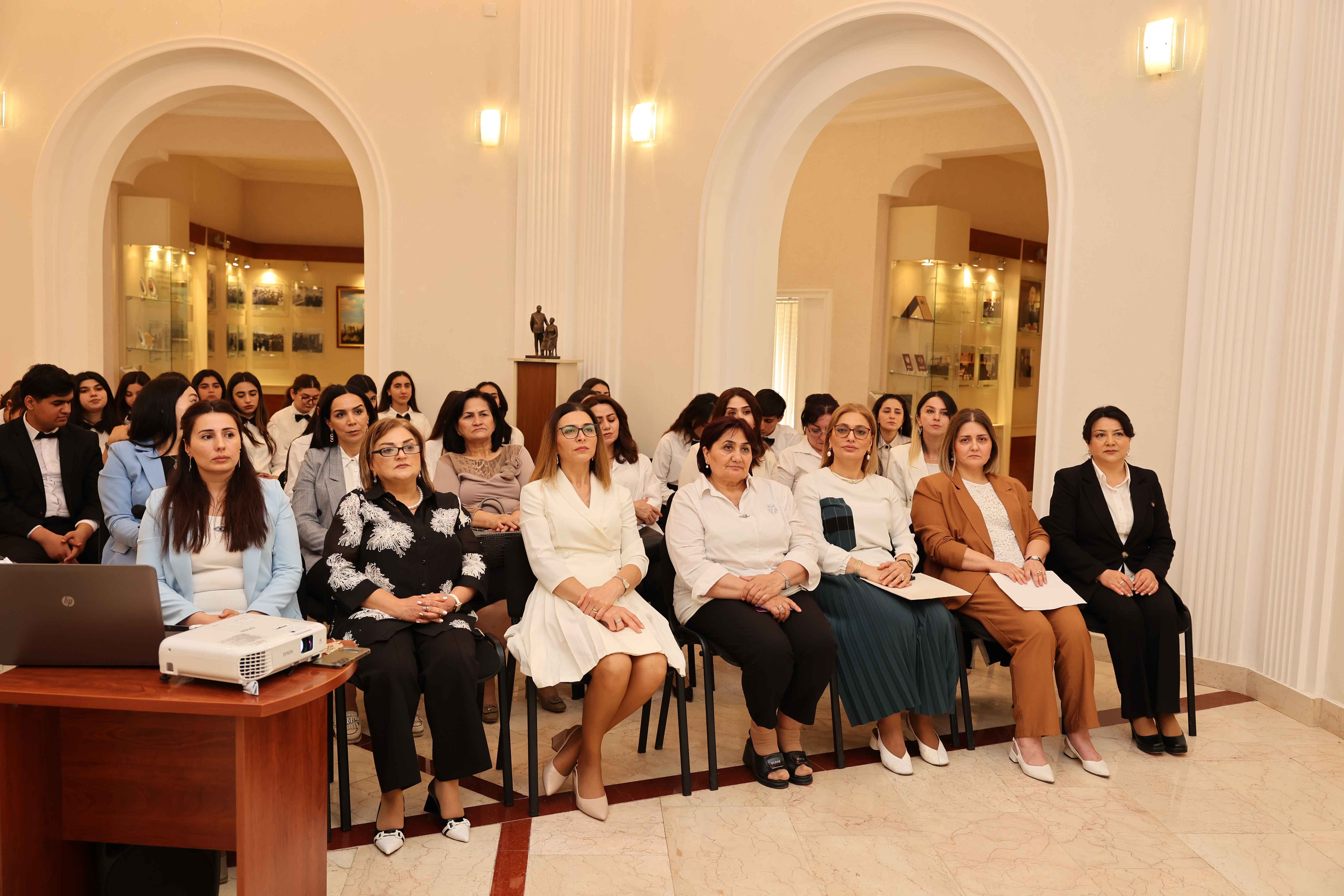 “Qərbi Azərbaycanın maarif xadimləri” mövzusunda tədbir keçirilib