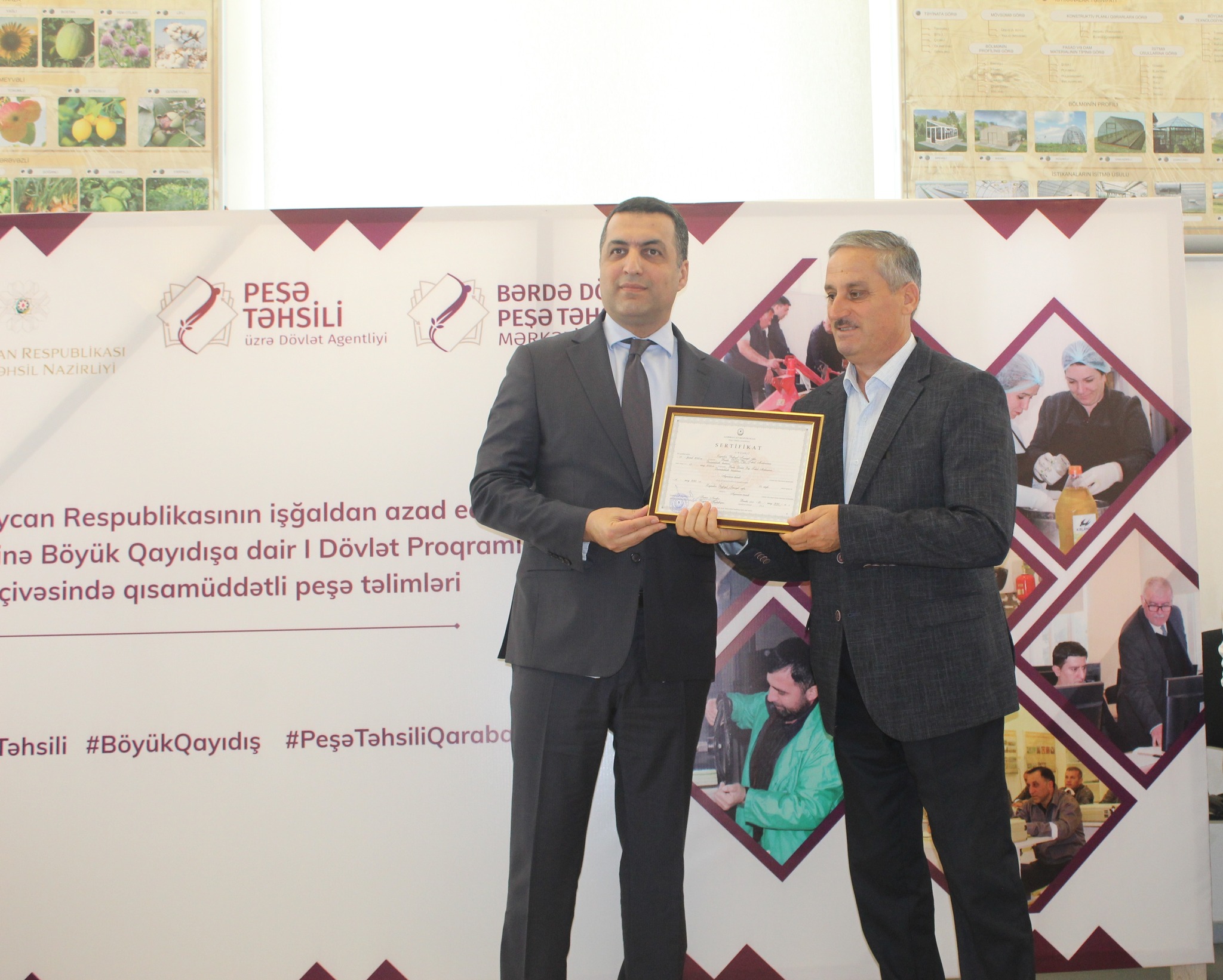 Qısamüddətli peşə təlimlərini bitirən müdavimlərə sertifikatlar təqdim olunub