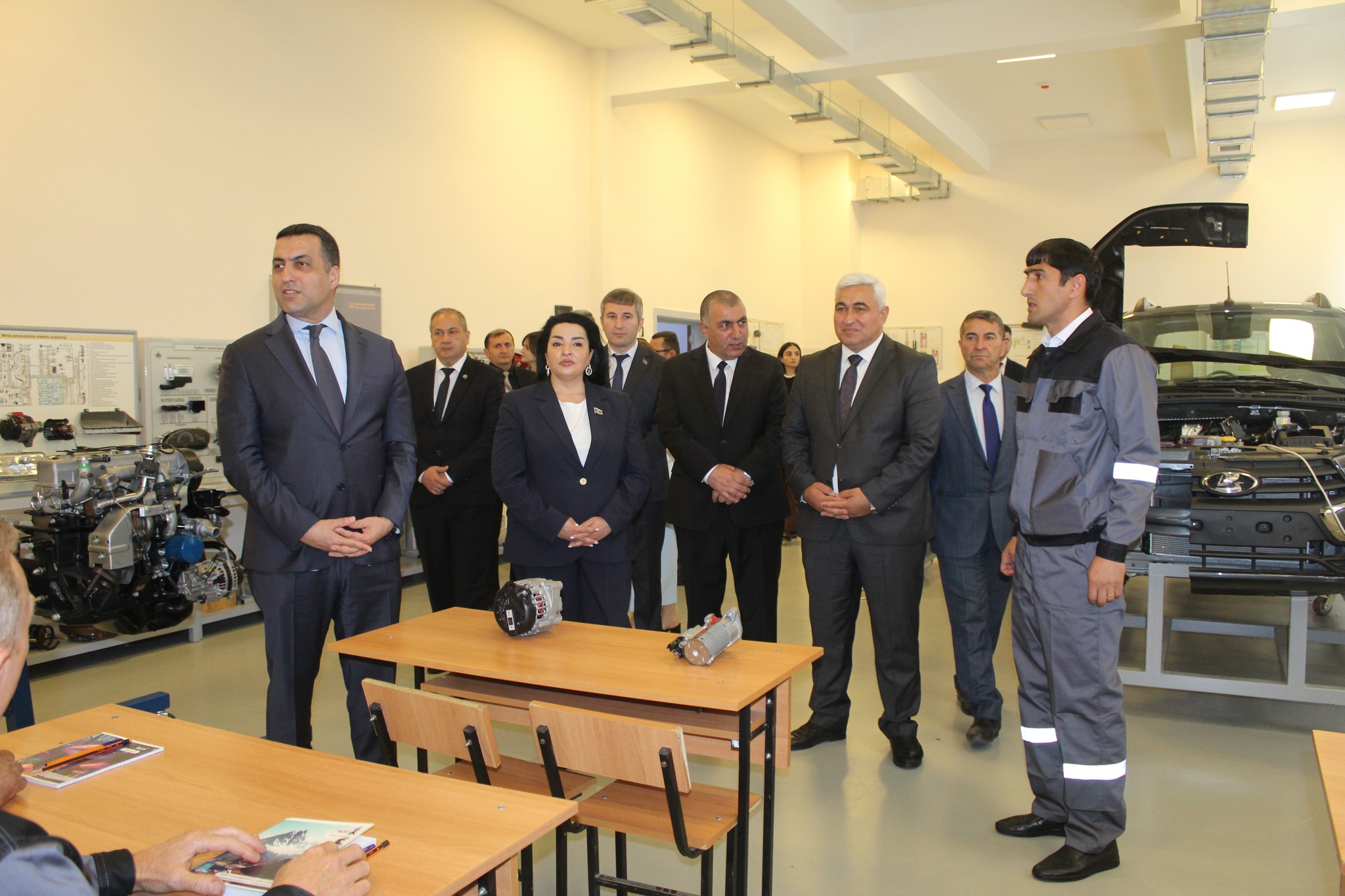 Qısamüddətli peşə təlimlərini bitirən müdavimlərə sertifikatlar təqdim olunub