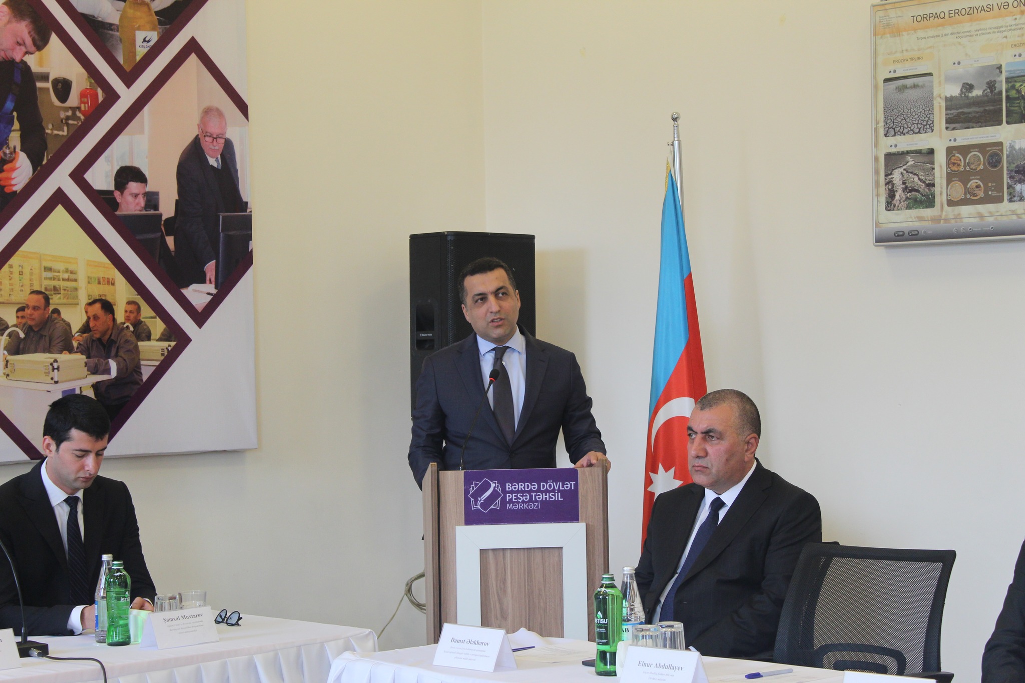 Qısamüddətli peşə təlimlərini bitirən müdavimlərə sertifikatlar təqdim olunub