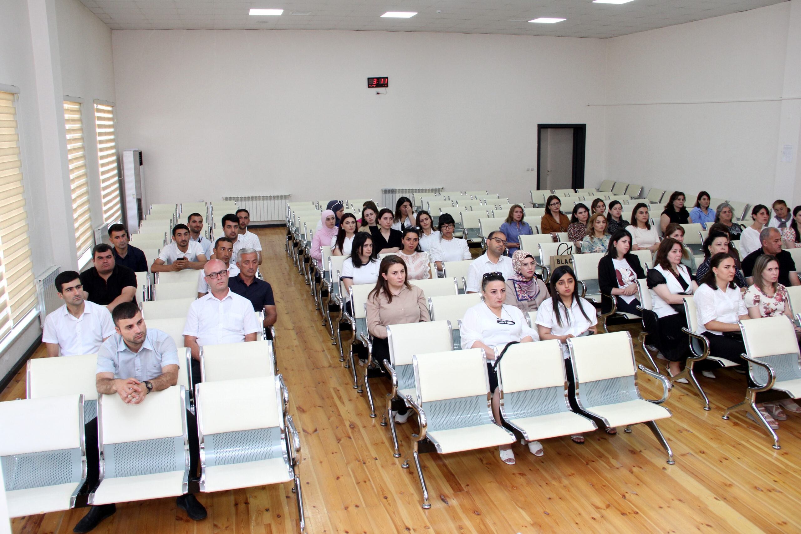 Quba-Xaçmaz regionunun müəllimlərinin kurikulumla bağlı bilikləri artırılır