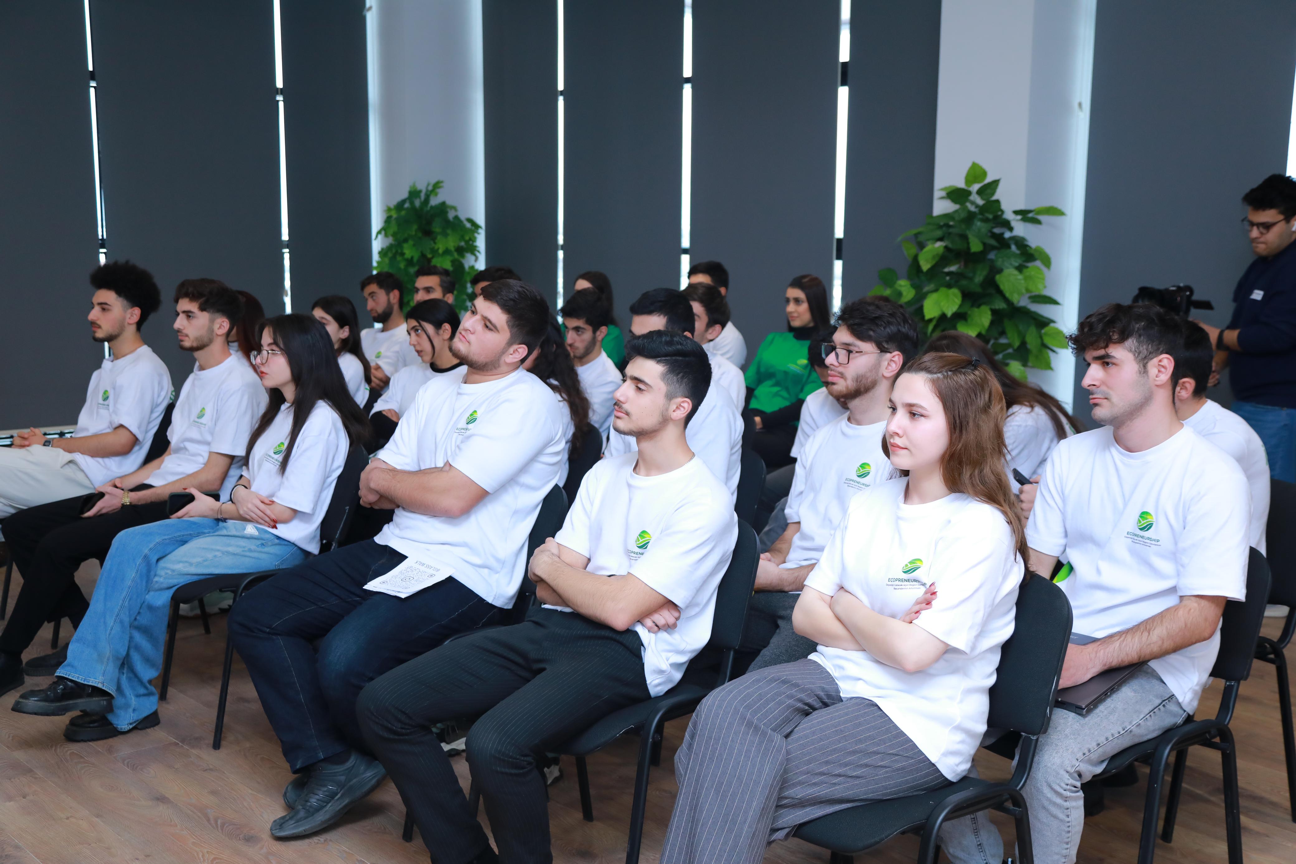 Region gənclərinin bacarıqlarının artırılması ilə bağlı layihə yekunlaşıb