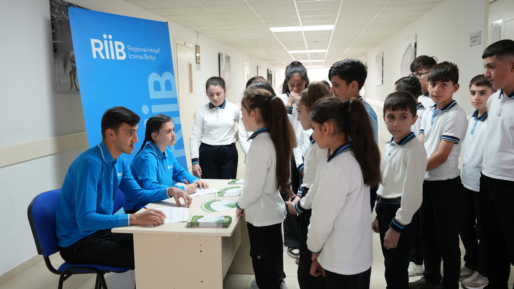 Region məktəblərində iqlim dəyişikliyi ilə bağlı təlimlər keçirilib