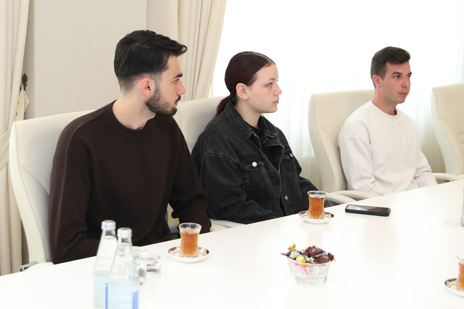 Rektor BANM-də təhsil alan rumıniyalı tələbələrlə görüşüb