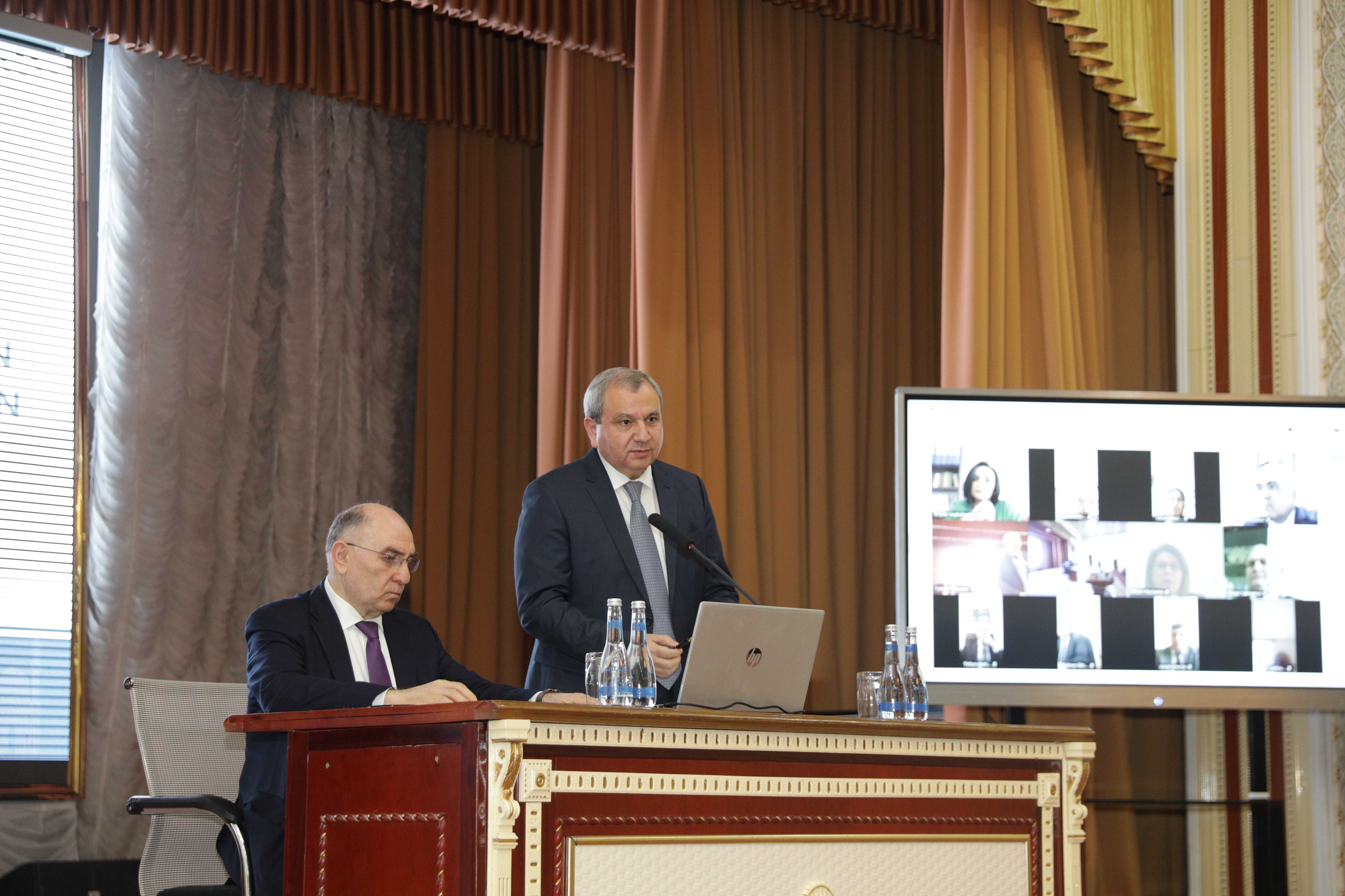 Rektor: Dünyanın tanınmış univesitetlərinin təcrübəsi əsasında ixtisaslaşmaların yeni siyahısı hazırlanır 