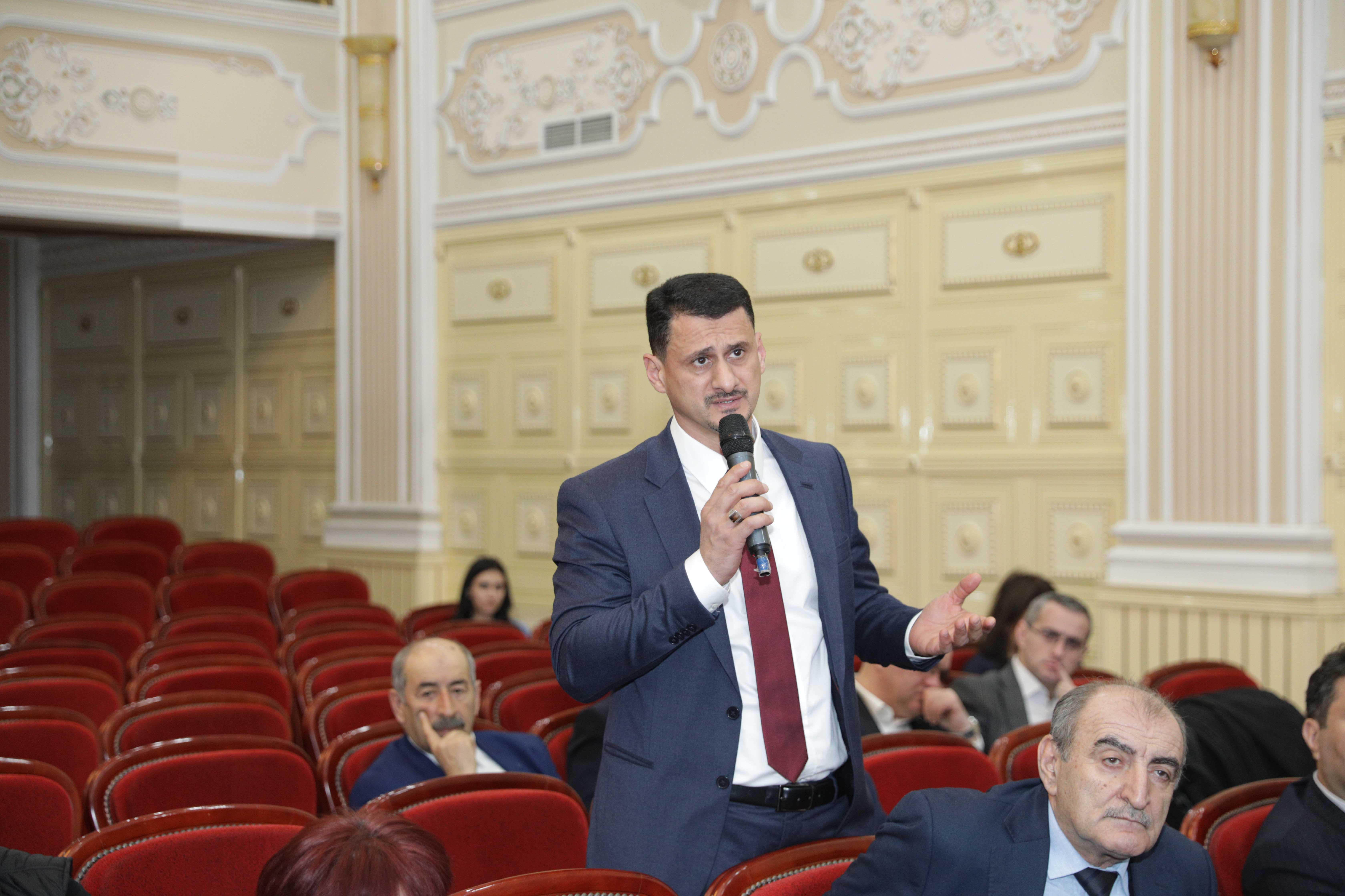 Rektor: Dünyanın tanınmış univesitetlərinin təcrübəsi əsasında ixtisaslaşmaların yeni siyahısı hazırlanır