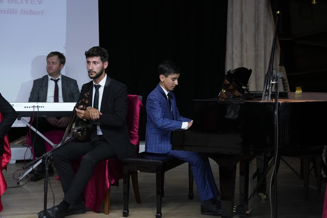 Rektor: Uzun illər gizli saxlanılan, təhrif edilmiş hadisələr əsl qiymətini alır