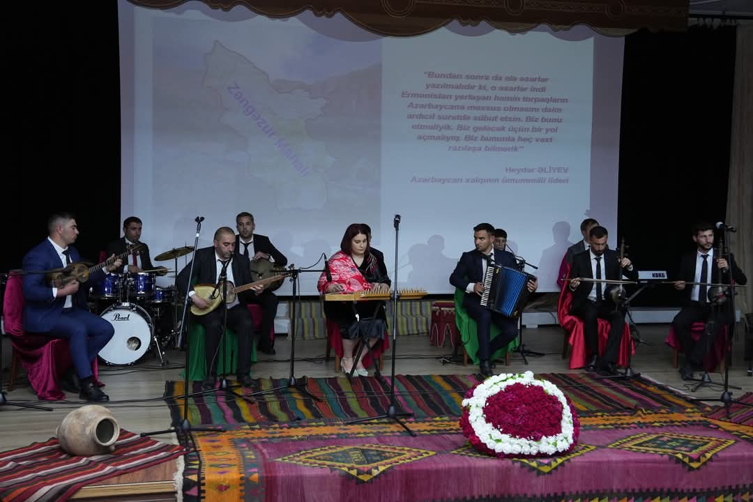 Rektor: Uzun illər gizli saxlanılan, təhrif edilmiş hadisələr əsl qiymətini alır