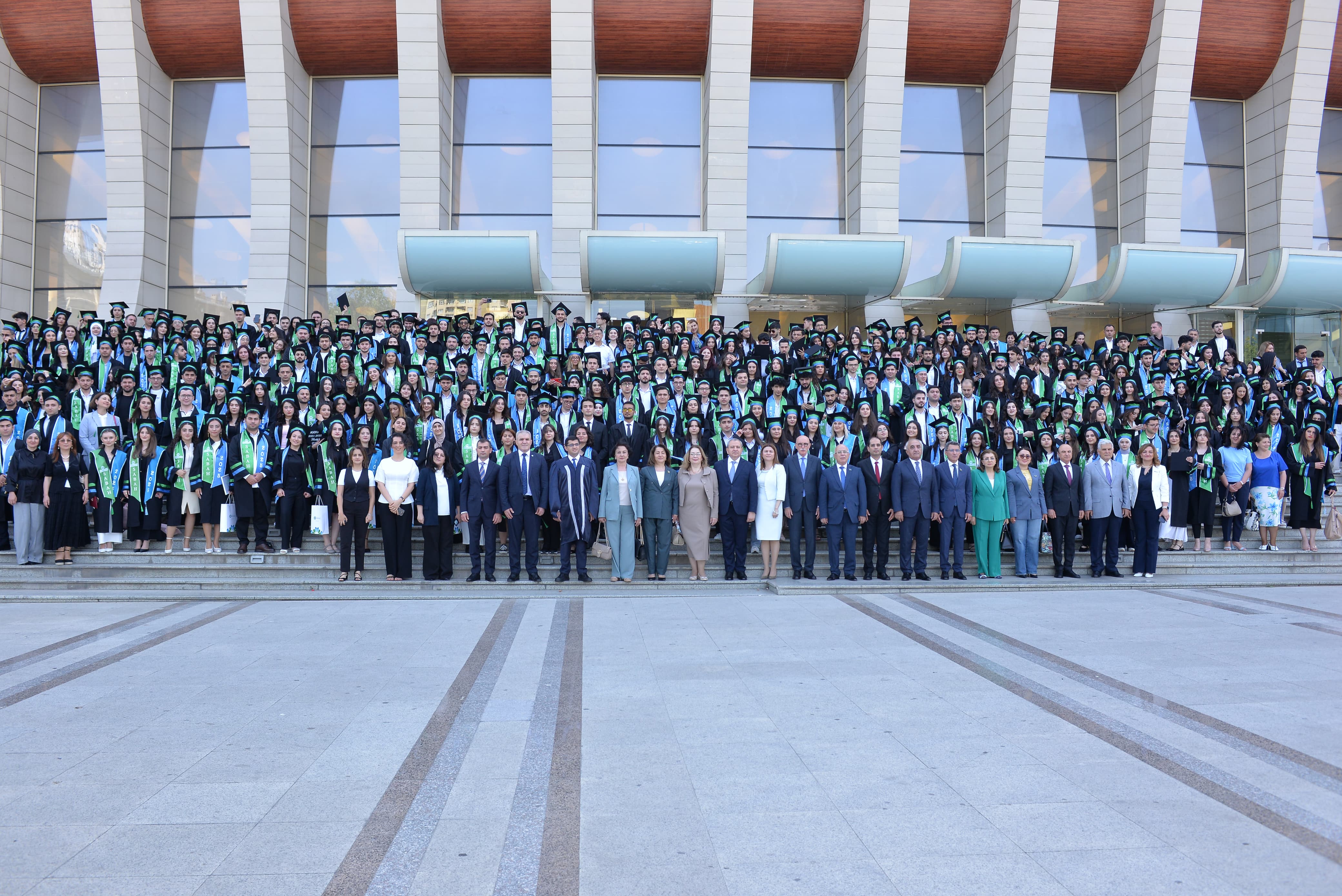 "SABAH-ın məzunu 2025” tədbiri keçirilib 