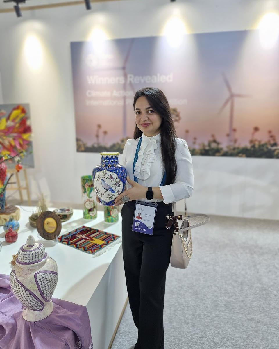 SABAH məzunu Londonda keçirilən rəsm sərgisində I yeri tutub