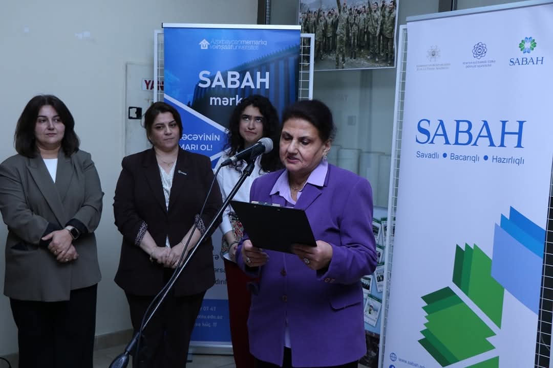 SABAH tələbəsinin “Bir fırçanın yolu” adlı sərgisi açılıb
