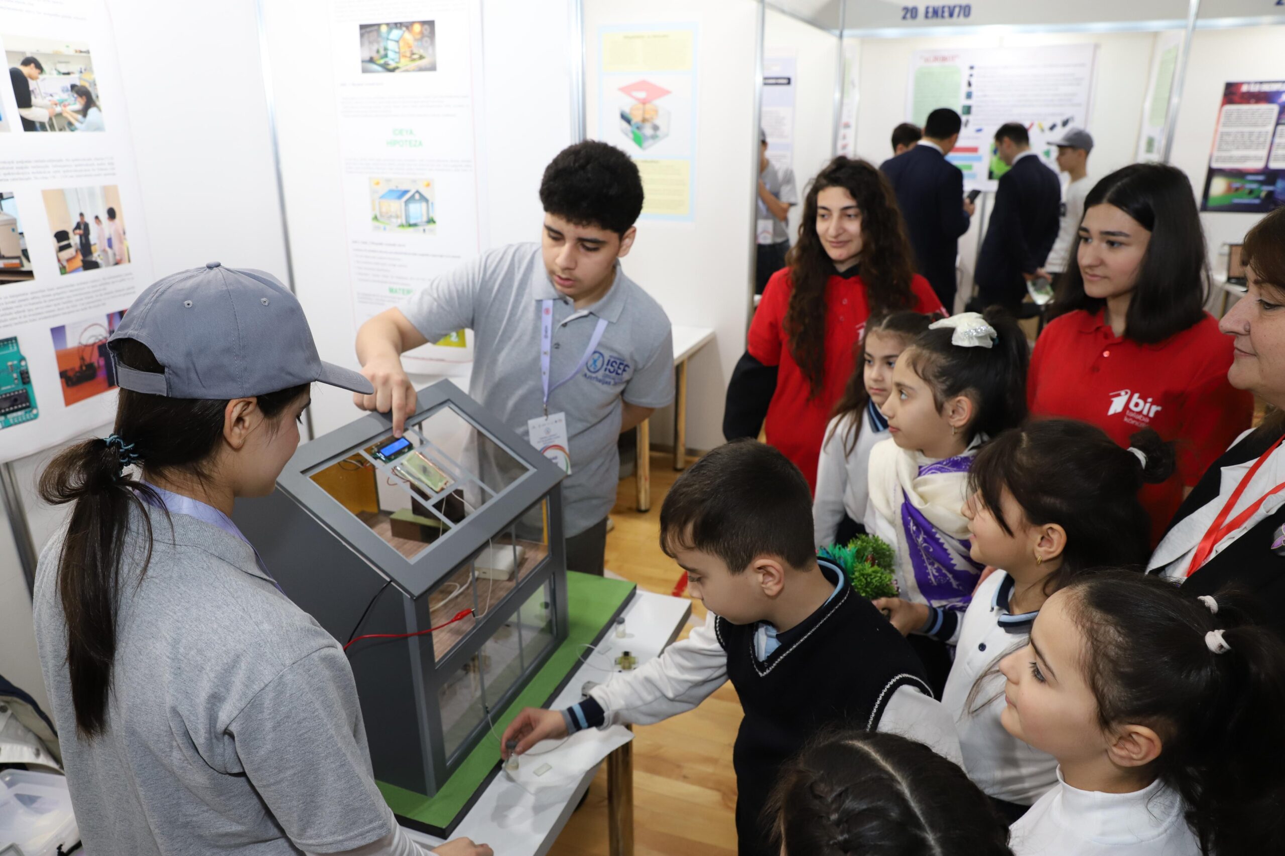 “Sabahın alimləri” XIV Respublika Müsabiqəsinin II günü – FOTOLAR