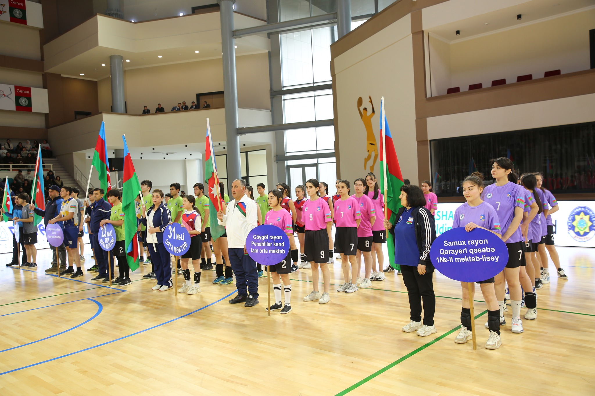 Şagirdlər arasında keçirilən voleybol yarışının qalibləri mükafatlandırılıb