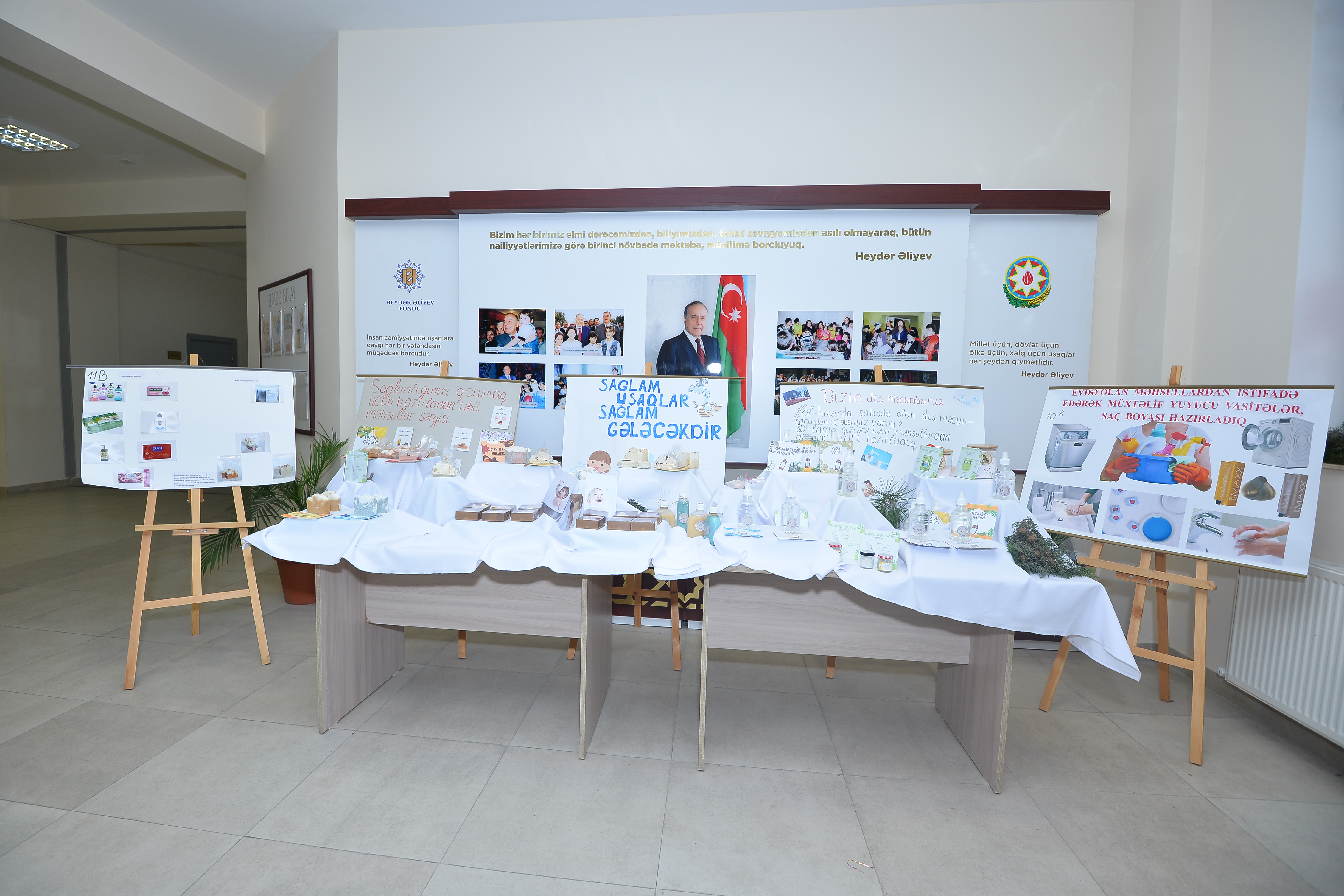 Şagirdlər kitab tərcümə etdi, xarici nəşriyyat satış hüququ üçün ödəniş almadı – Gimnaziyada bir gün