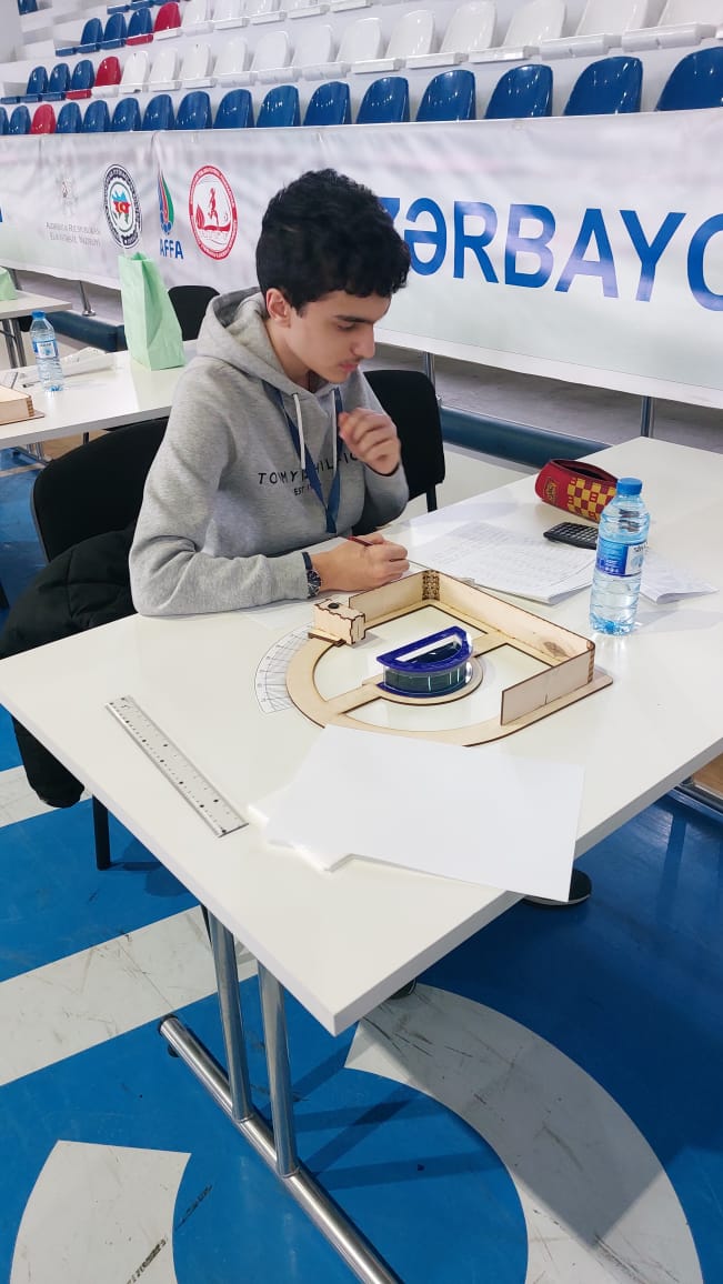 Şagirdlər olimpiada qalibi adını qazanmaq uğrunda yarışdılar – REPORTAJ