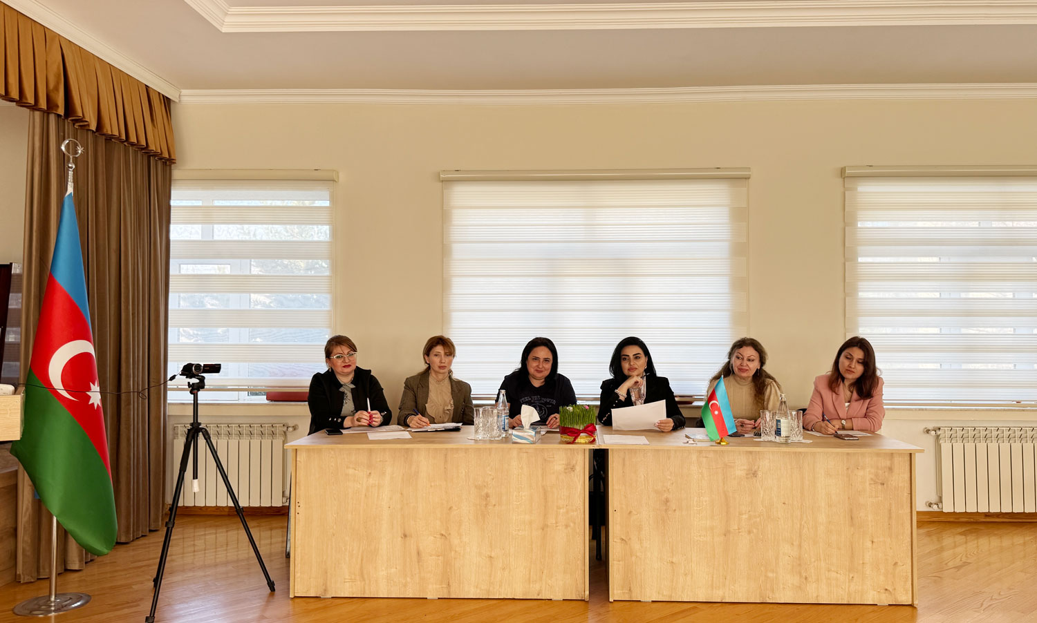 Şagirdlər təqdimatlarla çıxış edir