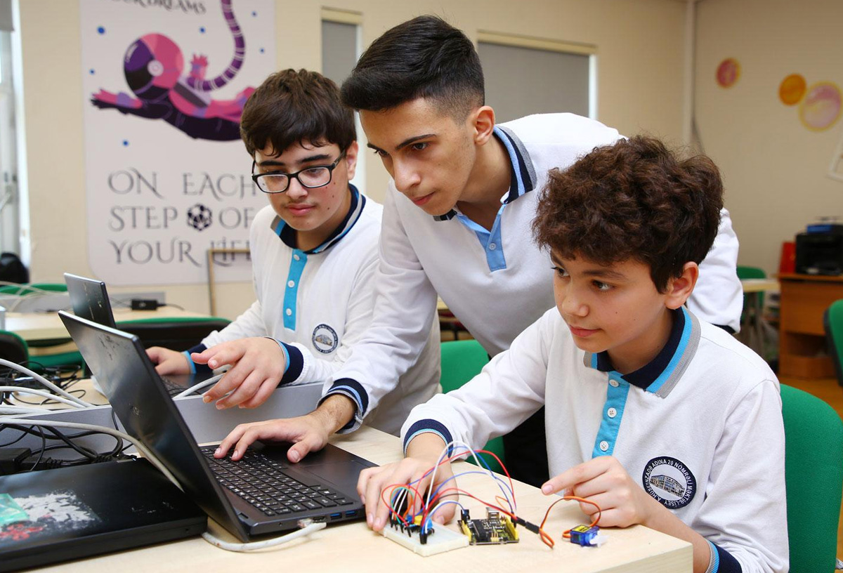 Şagirdlərin kompüter təminatı əhəmiyyətli dərəcədə yaxşılaşıb 