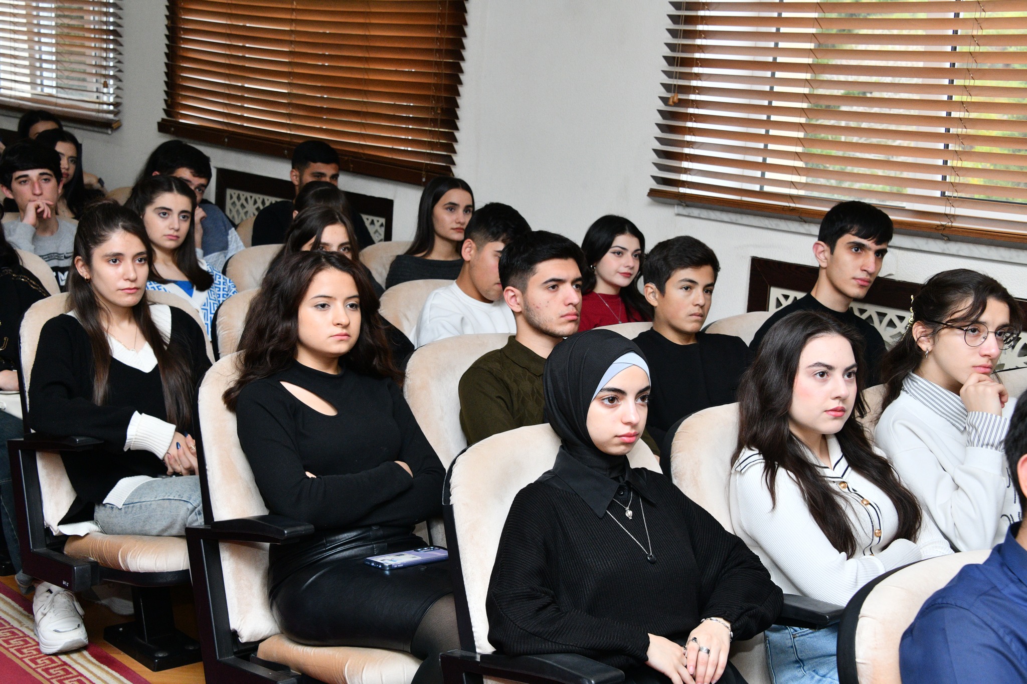 SDU-da “İmtahan stresi zehni proseslərin nəticəsi kimi” mövzusunda görüş keçirilib