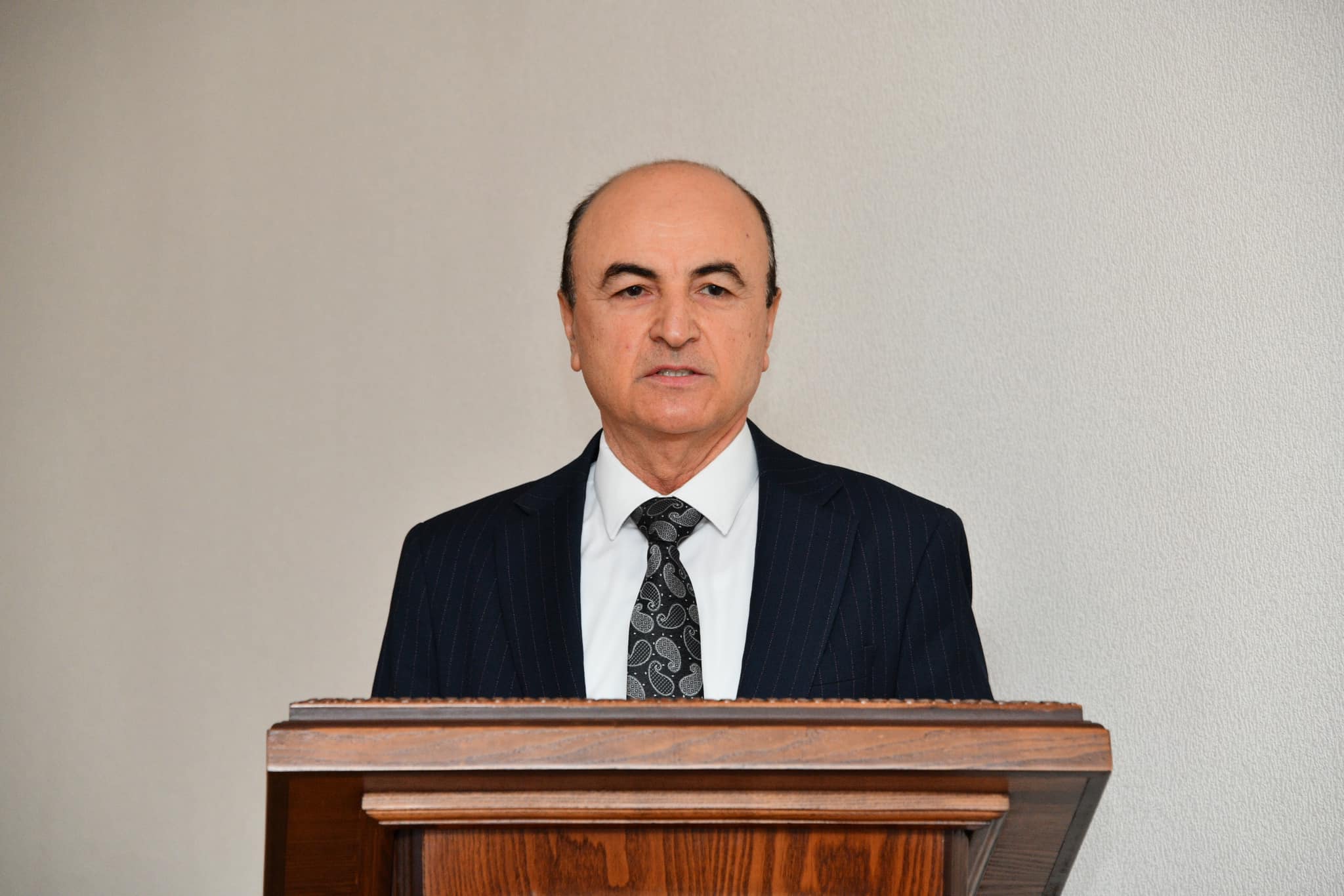 SDU-nun rektor əvəzi kollektivə təqdim olunub