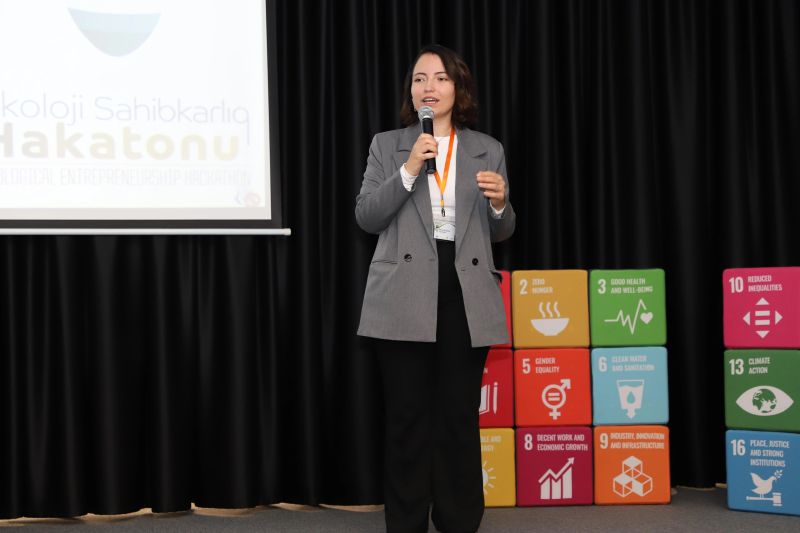 Şəfqətli müəllim davranışlarının şagird performansına təsiri 