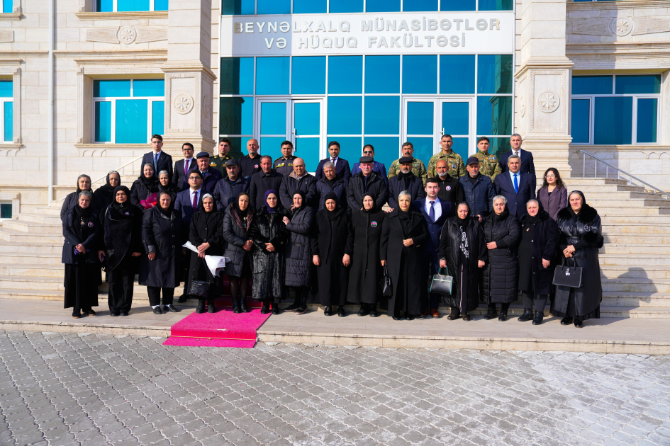 Şəhid ailələrinin üzvləri NDU-da dərs keçiblər