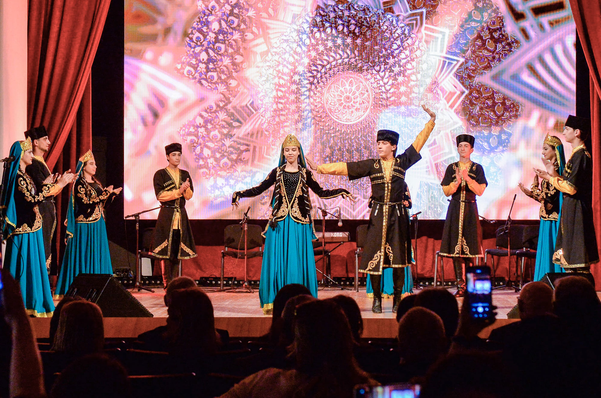 “Sən elə bir zirvəsən” respublika ifa müsabiqəsinin yekun konserti keçirilib