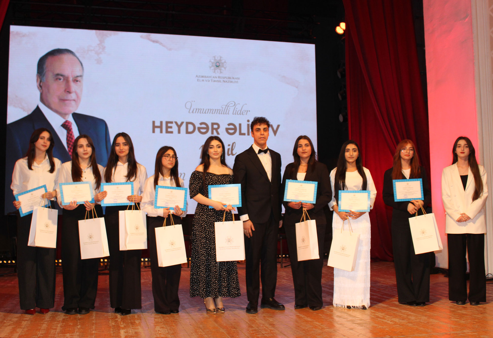 “Sən elə bir zirvəsən” respublika ifa müsabiqəsinin yekun konserti keçirilib