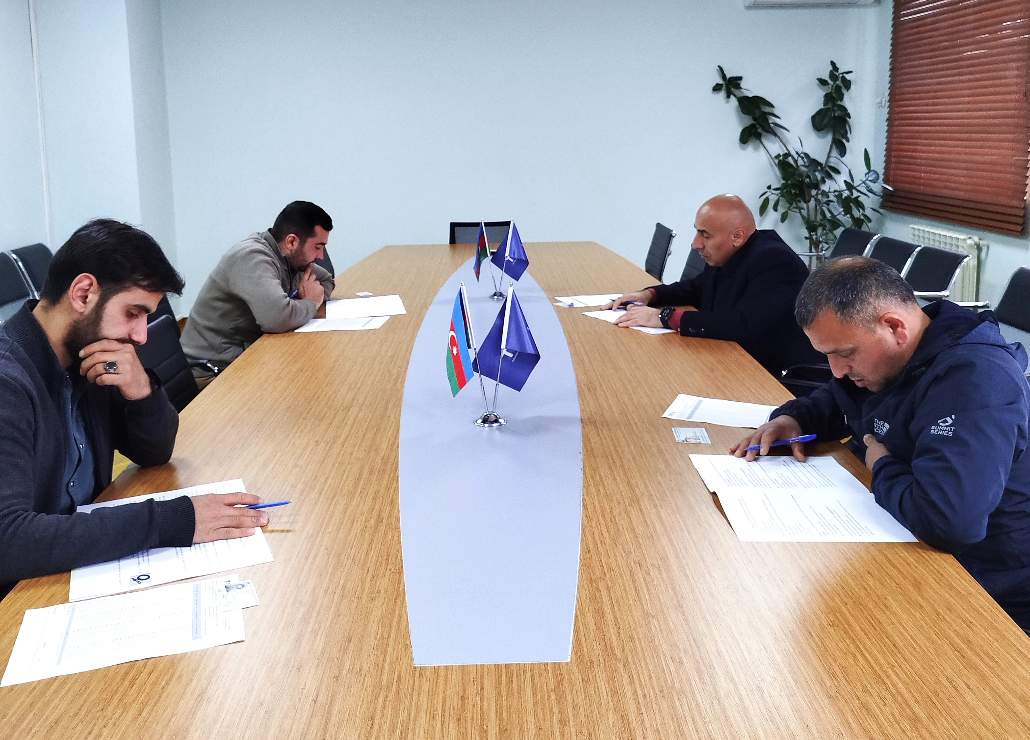 “Sənətin varsa, sənədin olacaq” layihəsi çərçivəsində nəzəri imtahan keçirilib