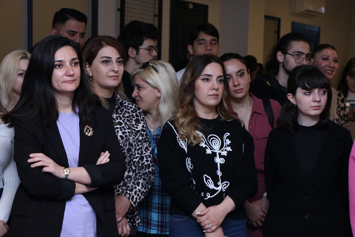 Sərgi salonunda “From Past to Future” adlı hesabat sərgisi açılıb