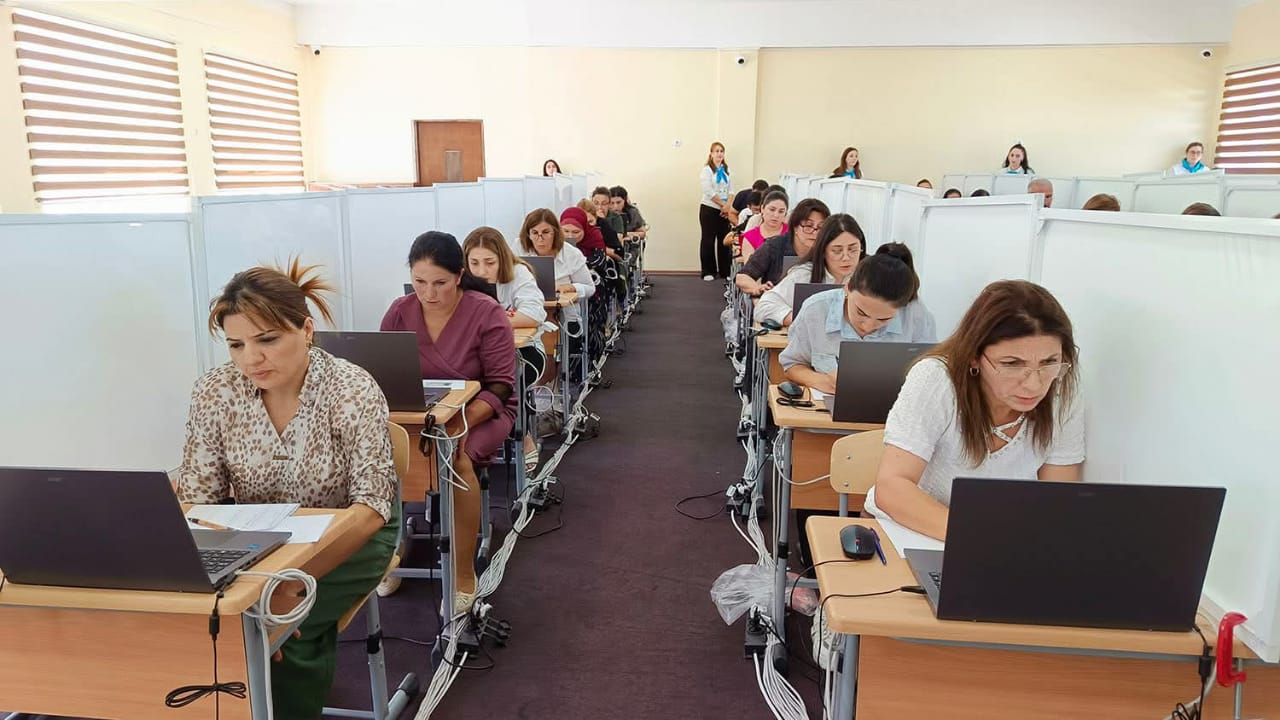 “Sertifikasiyanın müəllimlərin inkişafına çox faydası var” – Bölgə müəllimləri ilə söhbət 