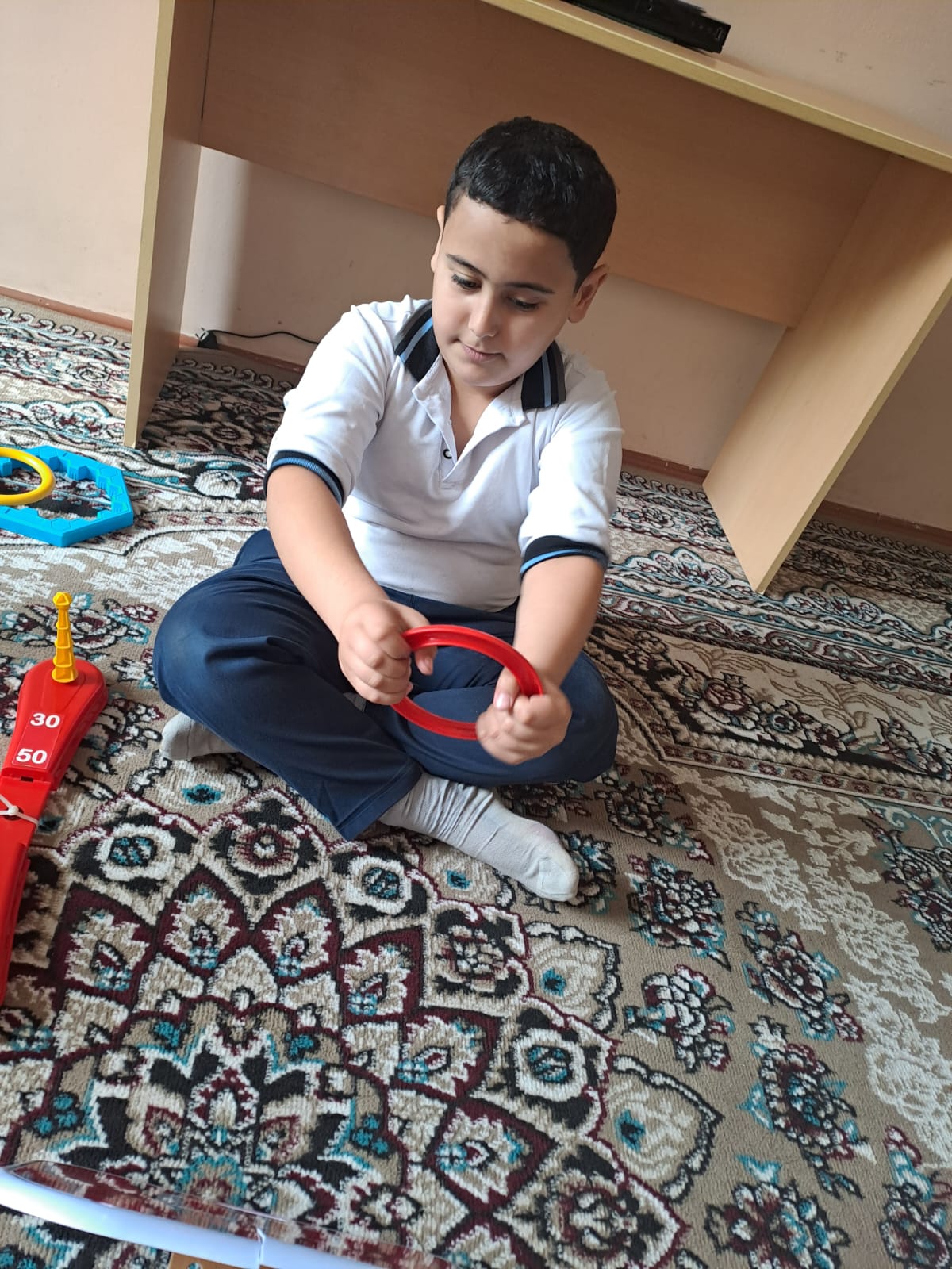 Sevgi ilə böyüyən uşaqlar: İnternat tipli gimnaziyada bir gün 