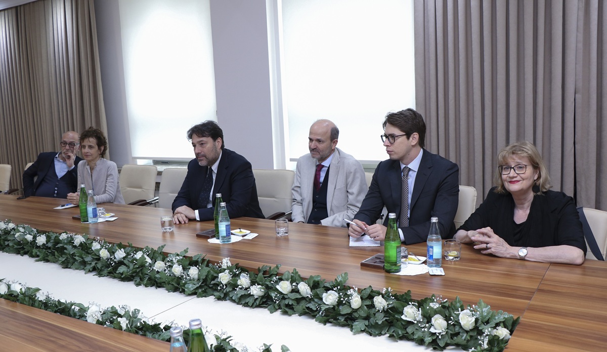 Siena Əcnəbilər Universitetinin nümayəndə heyəti AzMİU-da olub