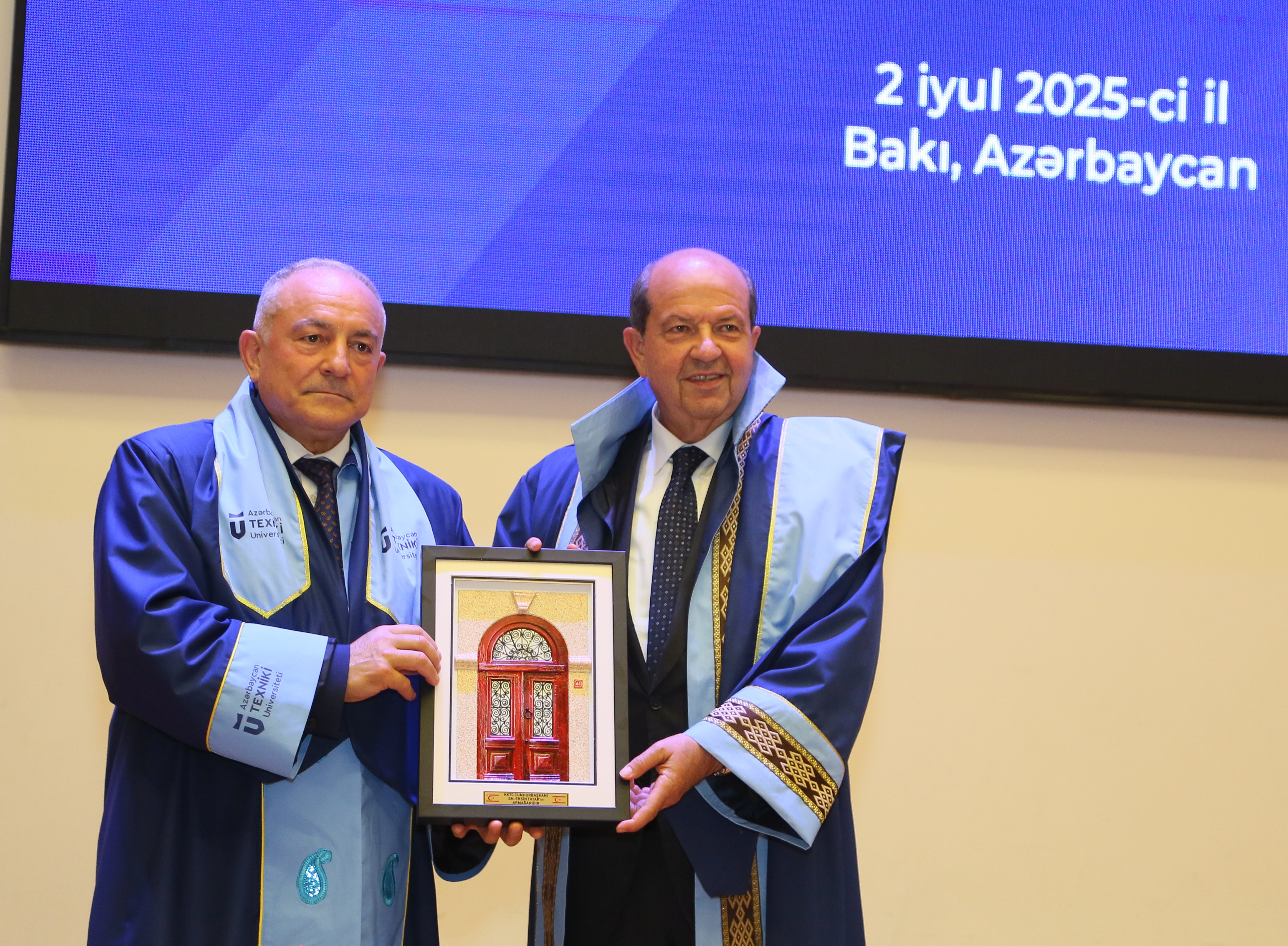 Şimali Kipr Türk Cümhuriyyətinin Prezidentinə AzTU-nun Fəxri doktoru diplomu təqdim olunub 