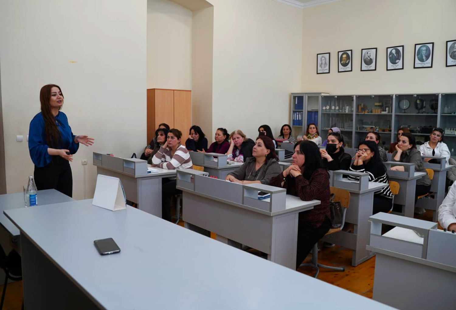 "Sinifdən liderliyə: tədrisdə innovativ yanaşmalar" mövzusunda təlim keçirilib 