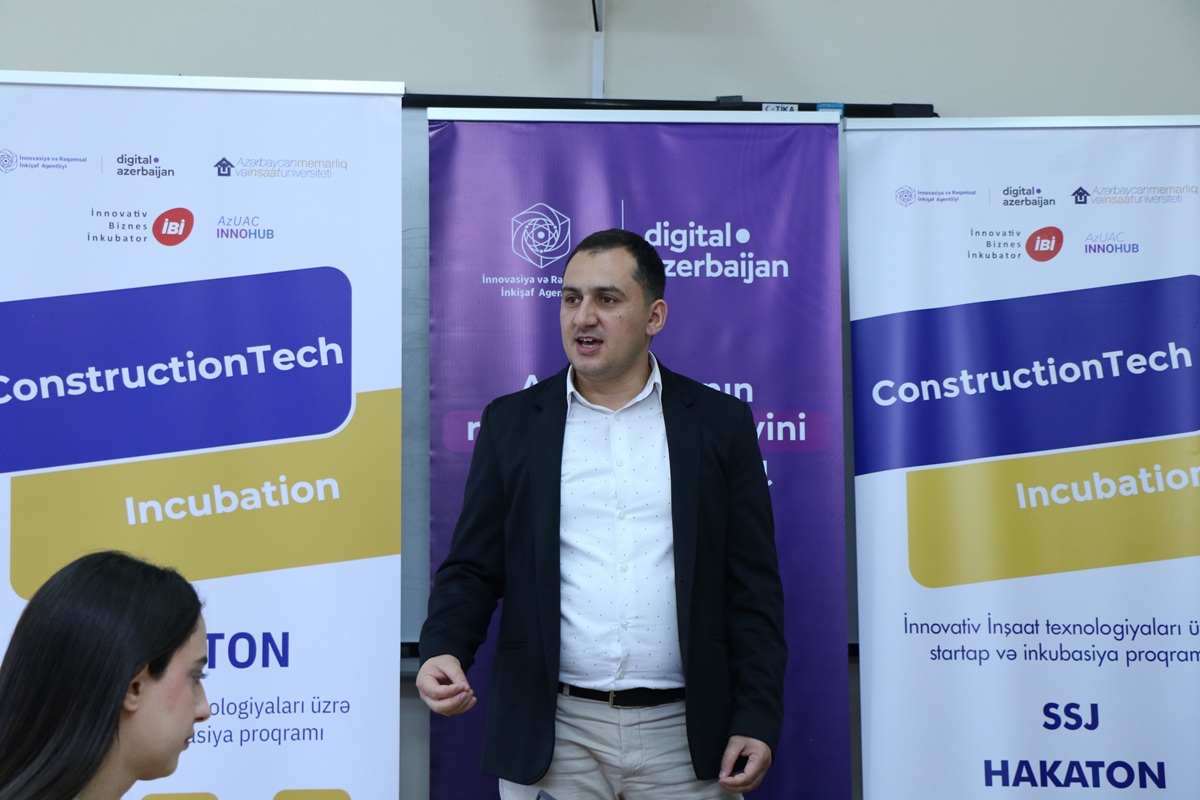 Startap yolunda ilk addım: Gənclər hakatonda bacarığını nümayiş etdirir