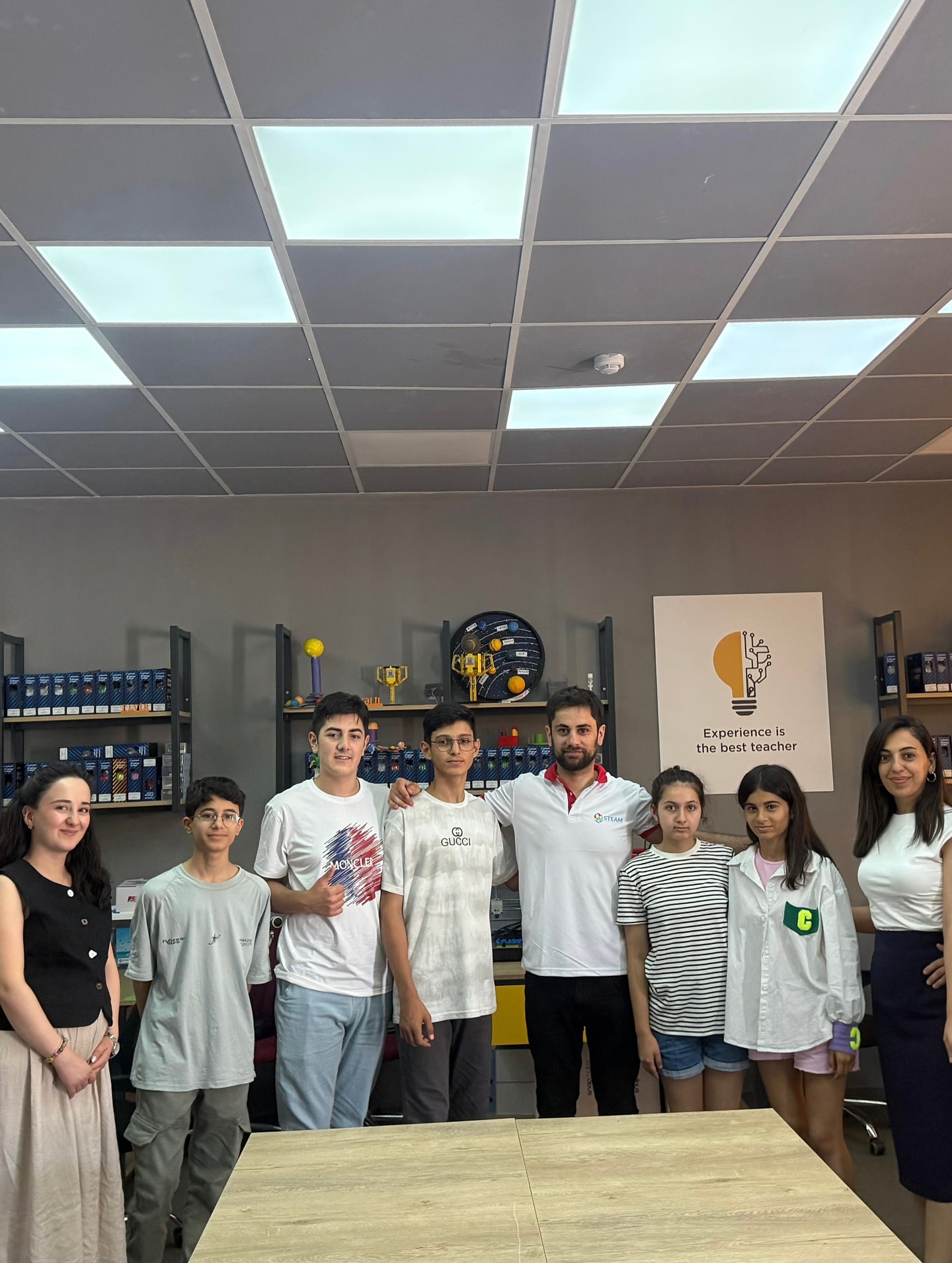 STEAM Mərkəzində məktəblilər üçün maarifləndirici təlim keçirilib