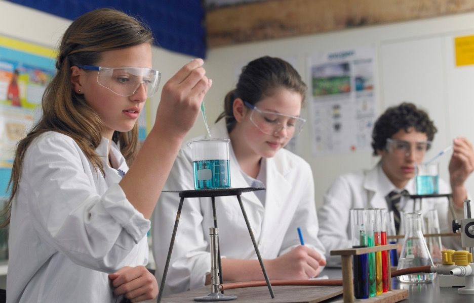 STEM üzrə tələbələrin uğur qazanması üçün strategiyalar 