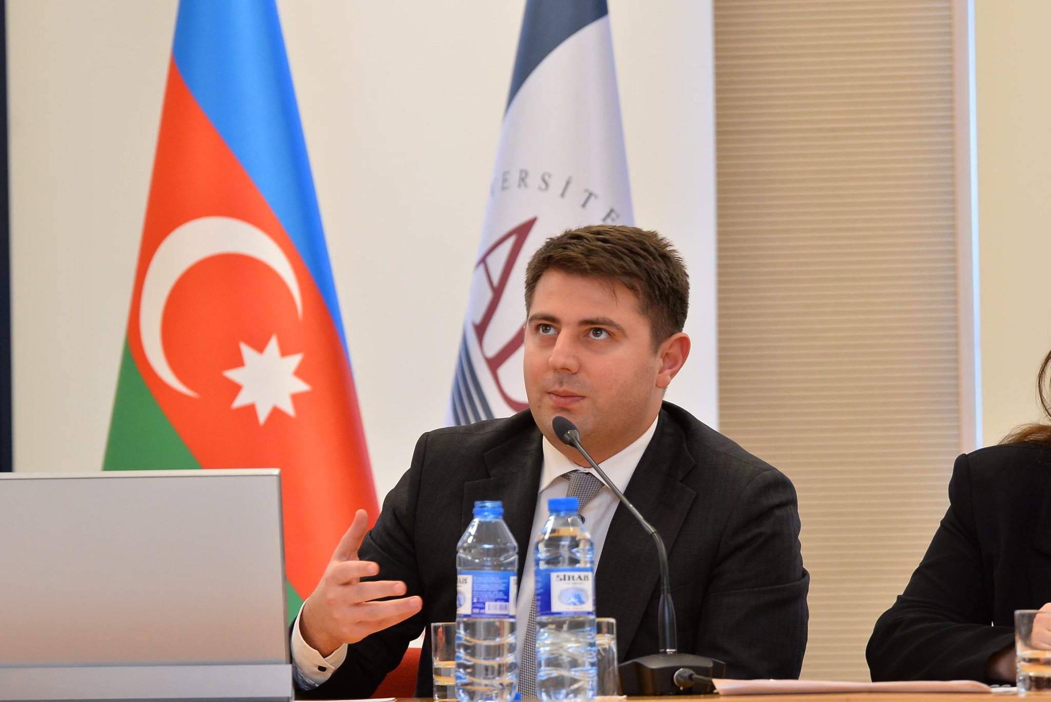 "Strateji kommunikasiya" mövzusunda təlim keçirilib