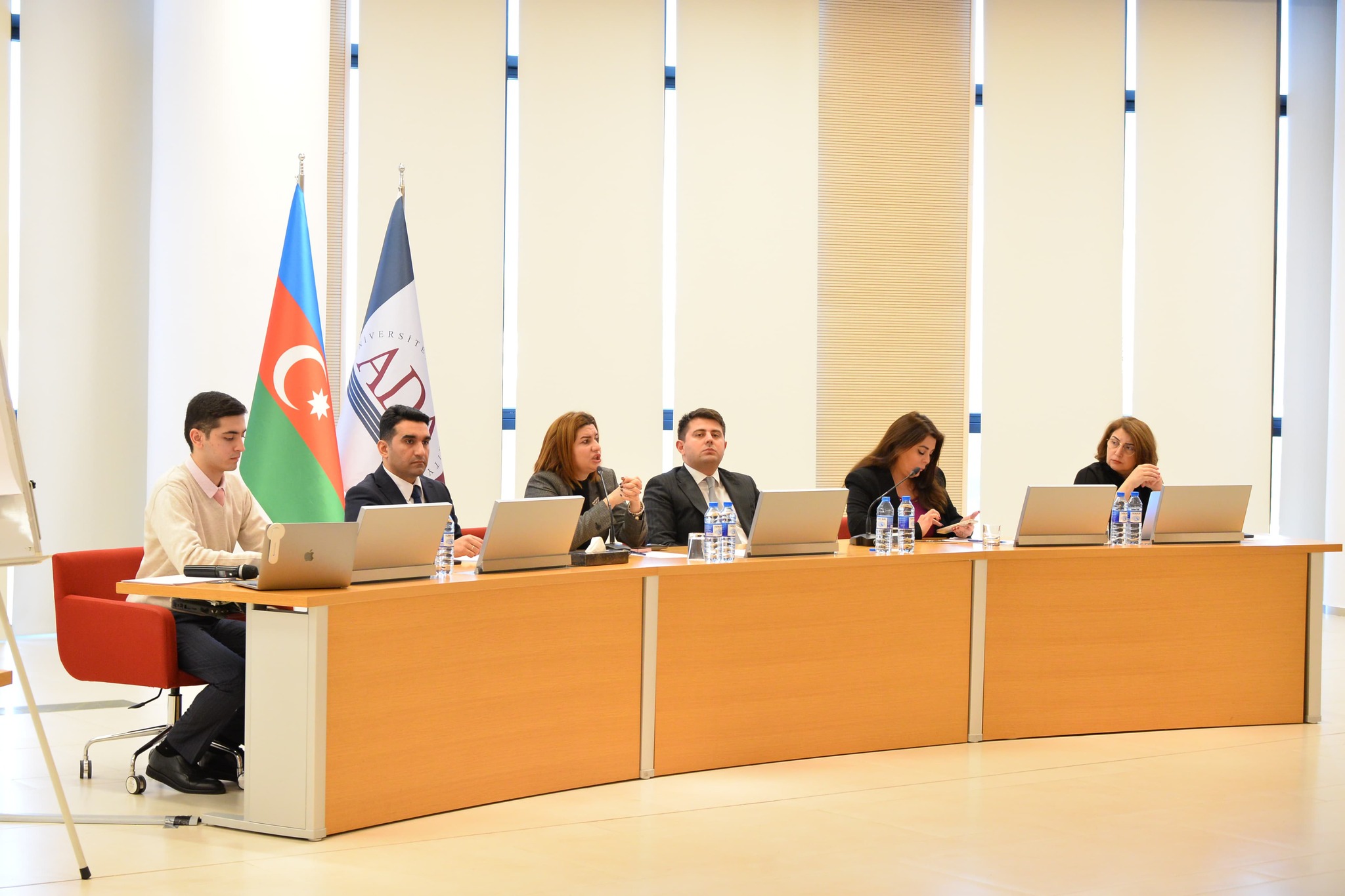 "Strateji kommunikasiya" mövzusunda təlim keçirilib