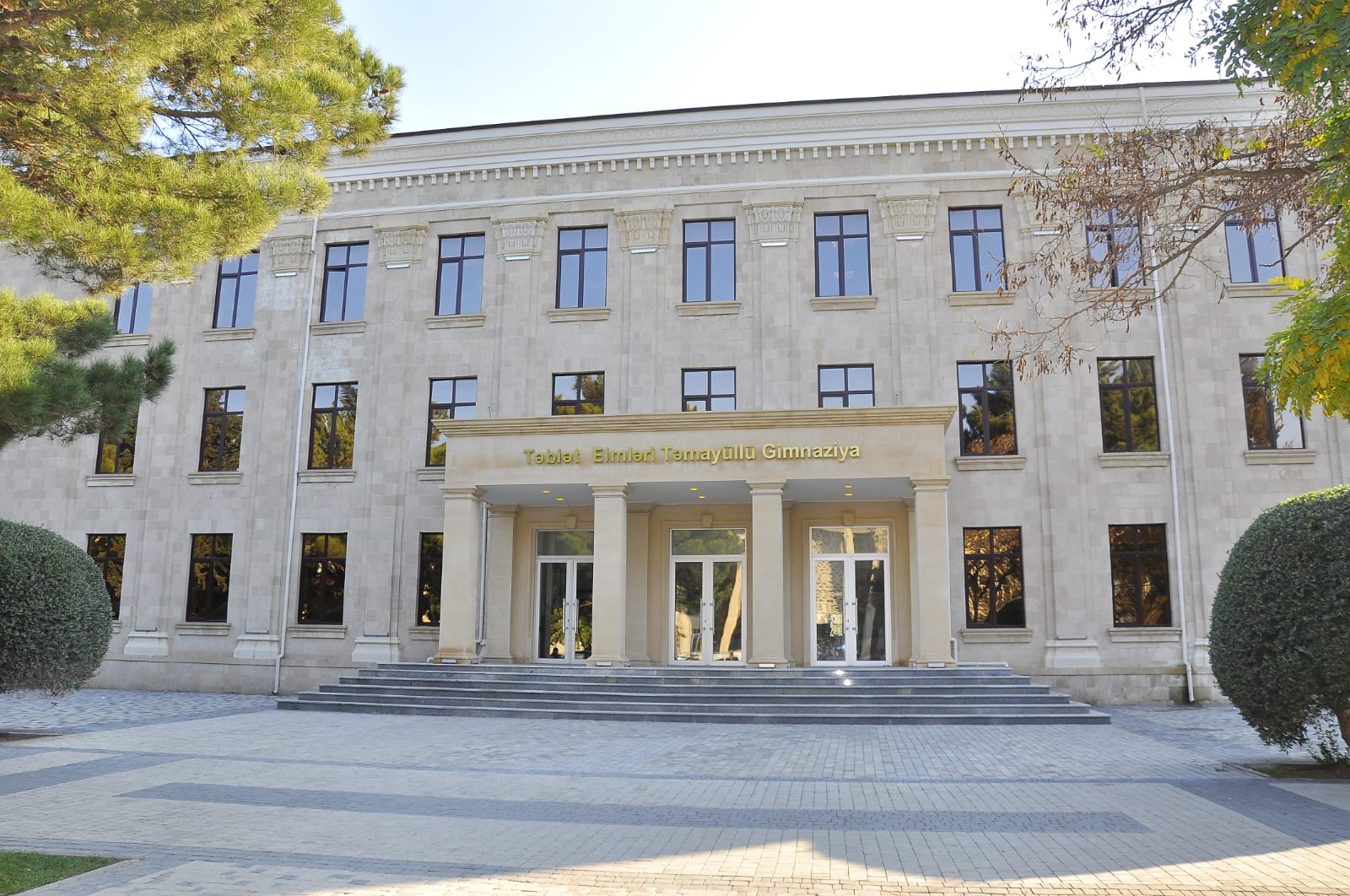 Sumqayıtdan yaşca böyük Sumqayıt məktəbi - REPORTAJ 