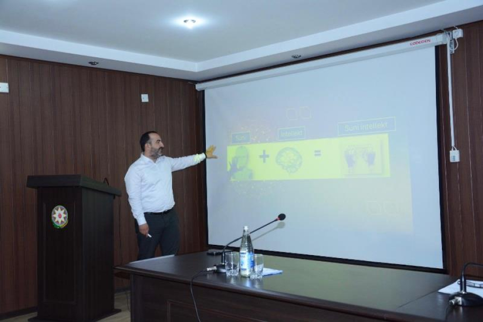 “Süni intellekt elmi tədqiqatlarda” mövzusunda elmi seminar keçirilib