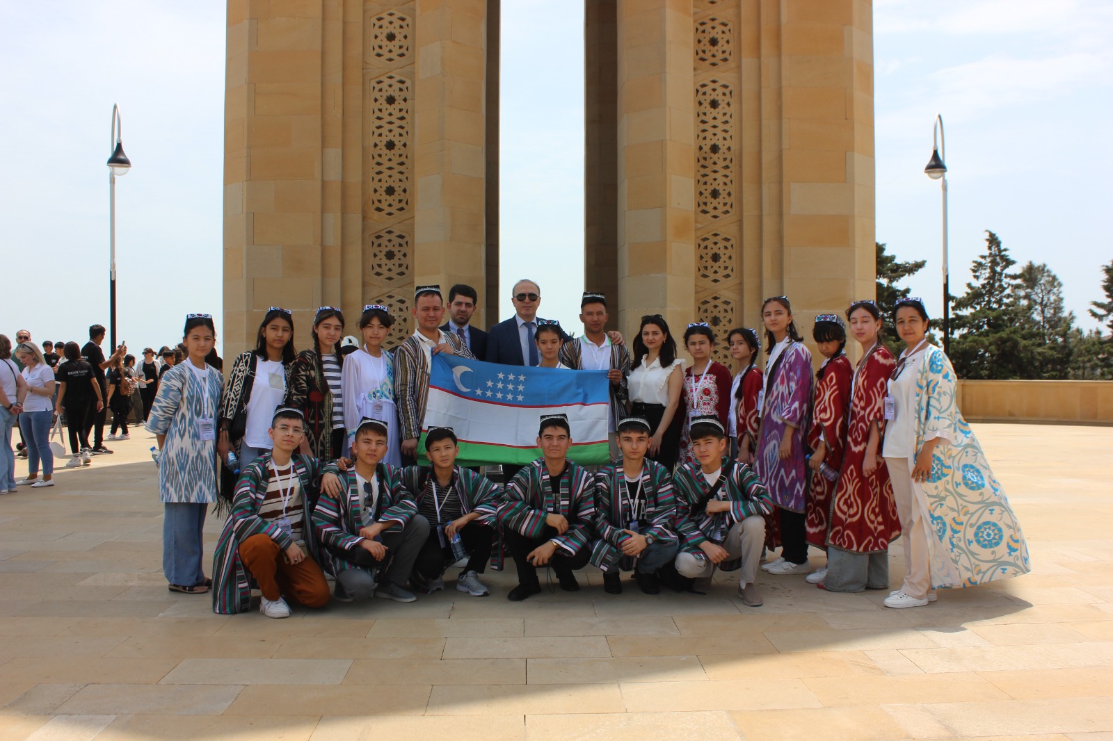 Şuşa festivalının iştirakçıları Fəxri xiyabanda və Şəhidlər xiyabanında olublar