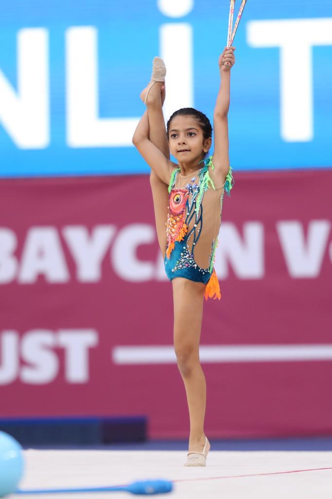 “Tanınmış müəllim olmaq istəyirəm” – Gimnastın uğur hekayəsi  