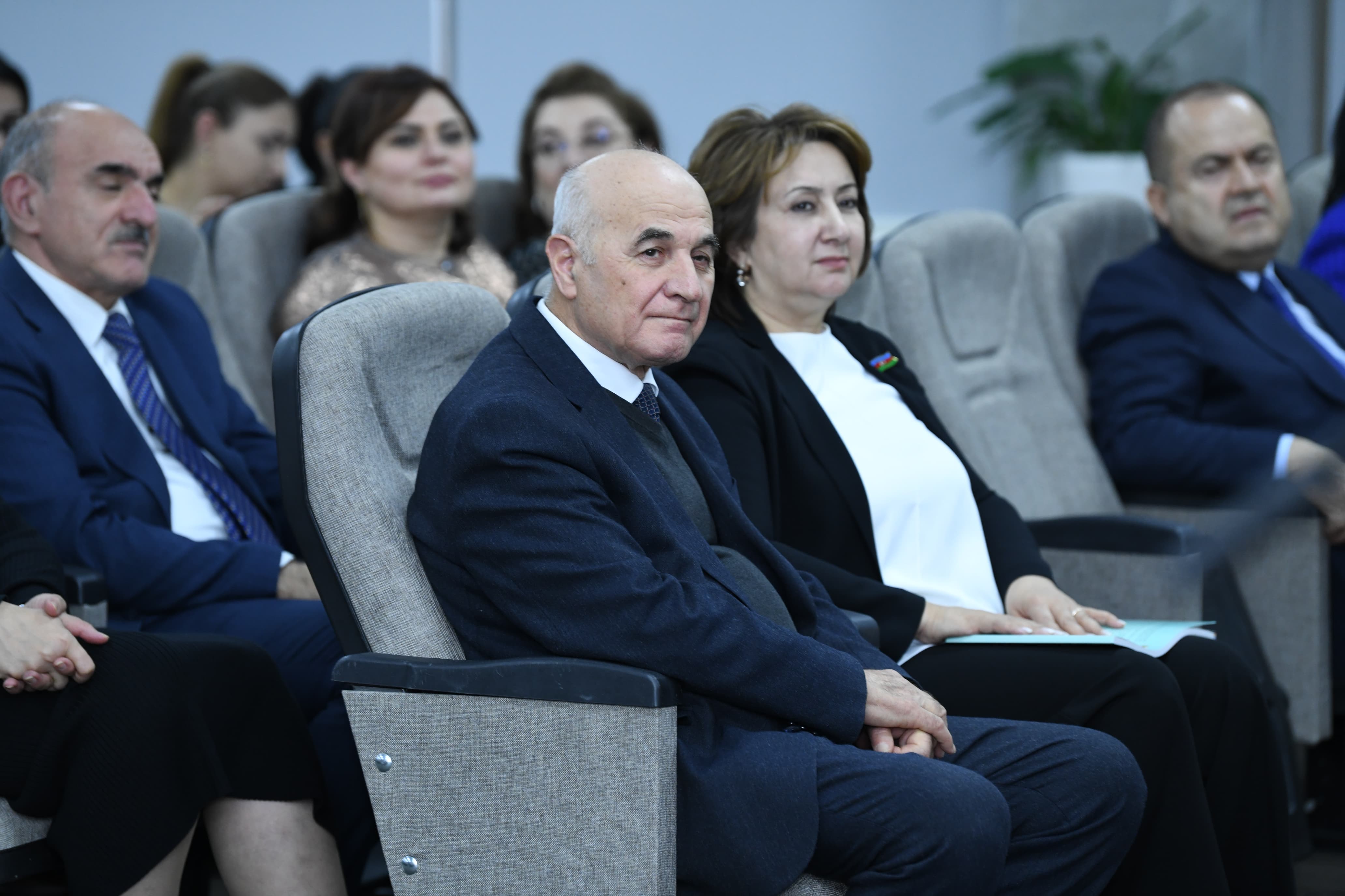 "Tapşırıq halqaları modeli: metodologiya və tətbiq imkanları" kitabının təqdimatı keçirilib