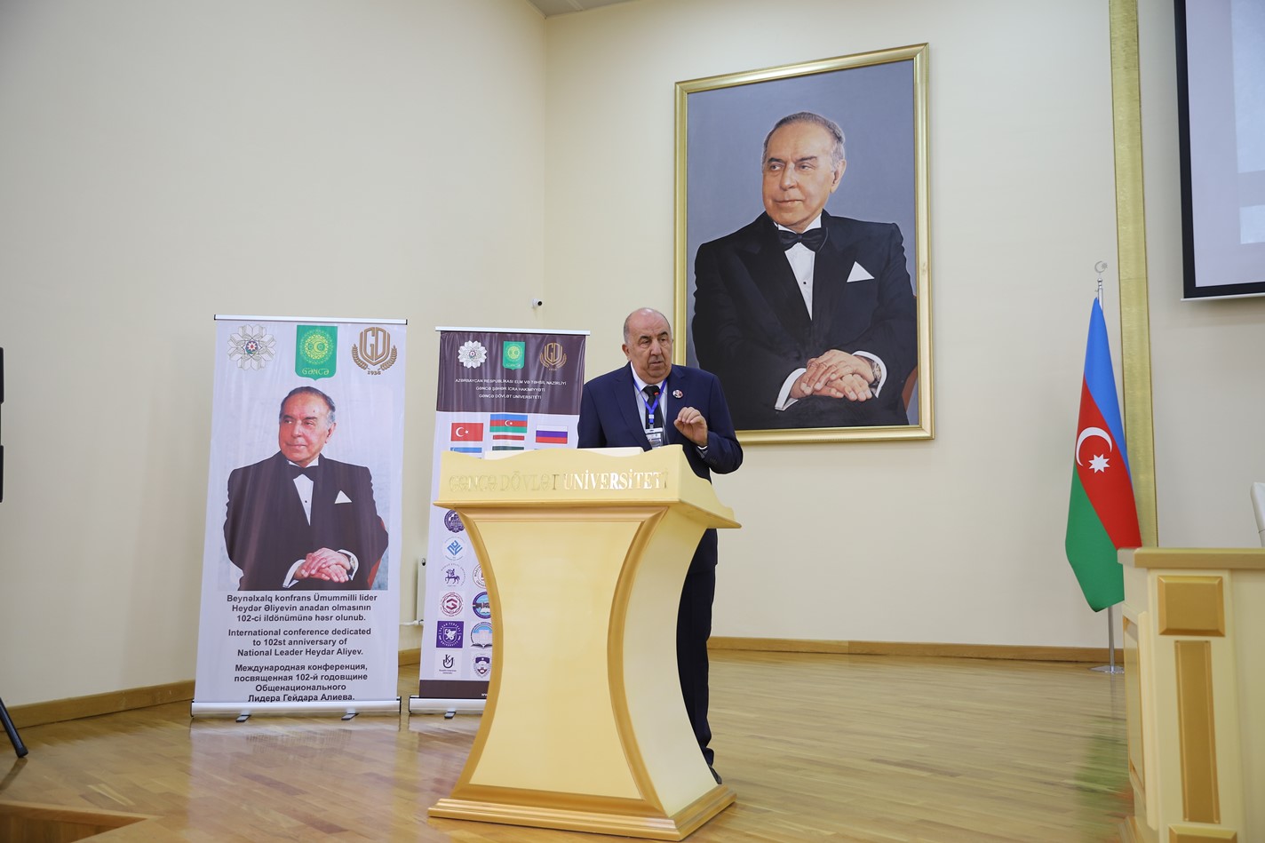 “Təbiət və sosial elmlər sahəsində qlobal çağırışlar” mövzusunda konfrans keçirilib