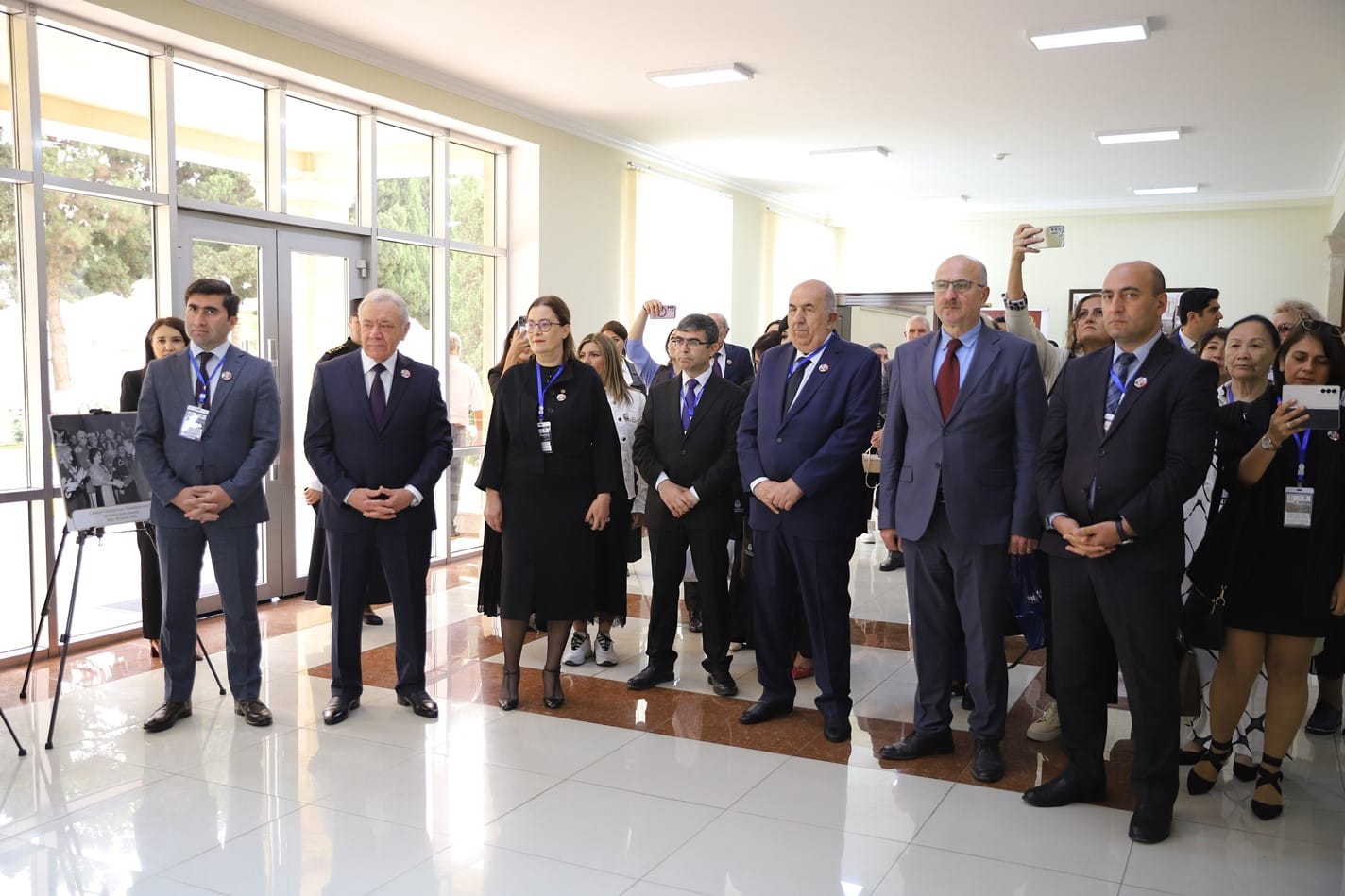 “Təbiət və sosial elmlər sahəsində qlobal çağırışlar” mövzusunda konfrans keçirilib