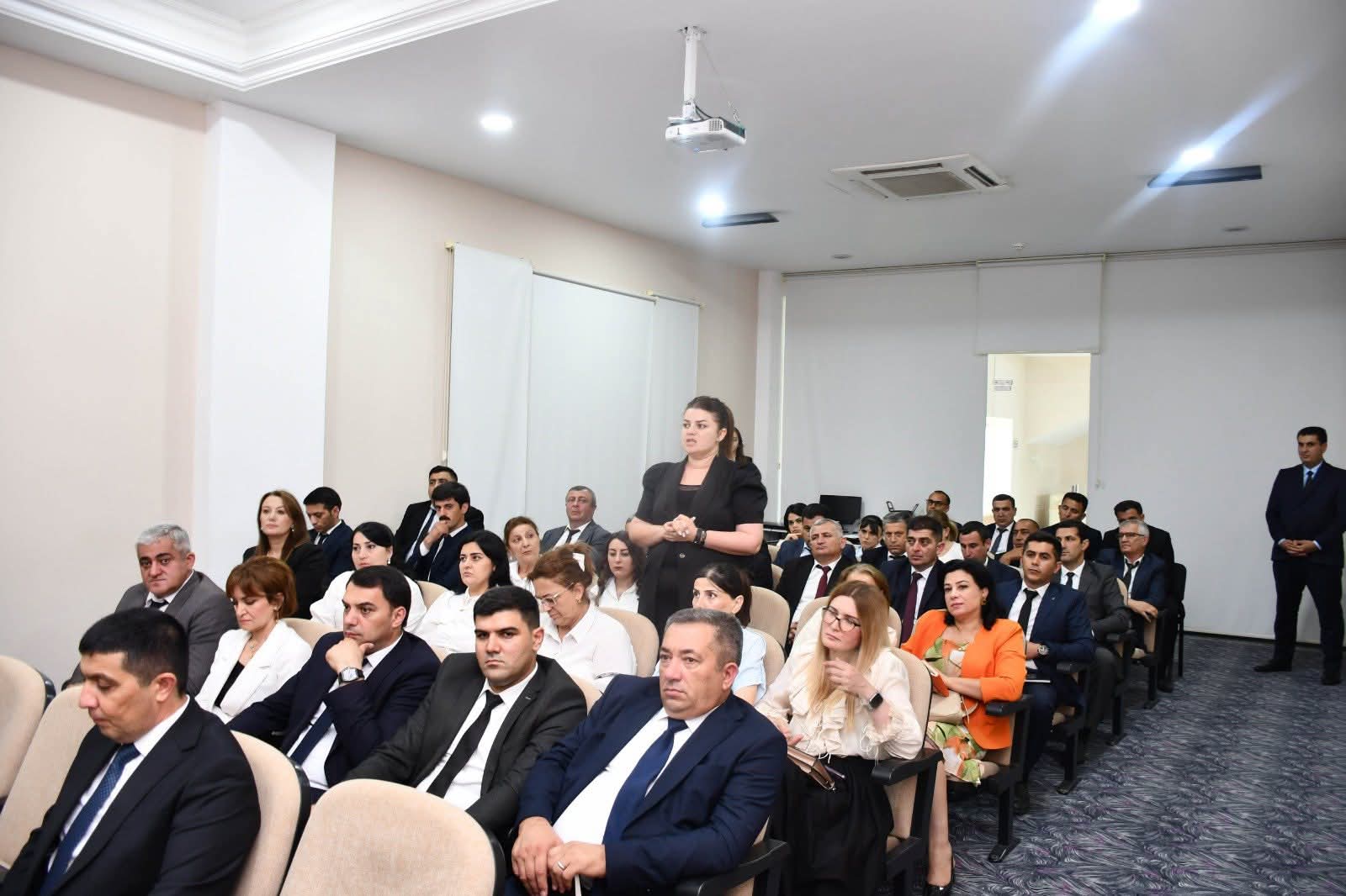 Tədris ilinin yekunlarına dair hesabat tədbirləri keçirilir