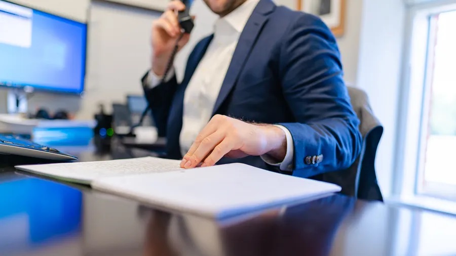 Tədris (təlim-tərbiyə) işləri üzrə direktor müavini nələri bilməlidir? 